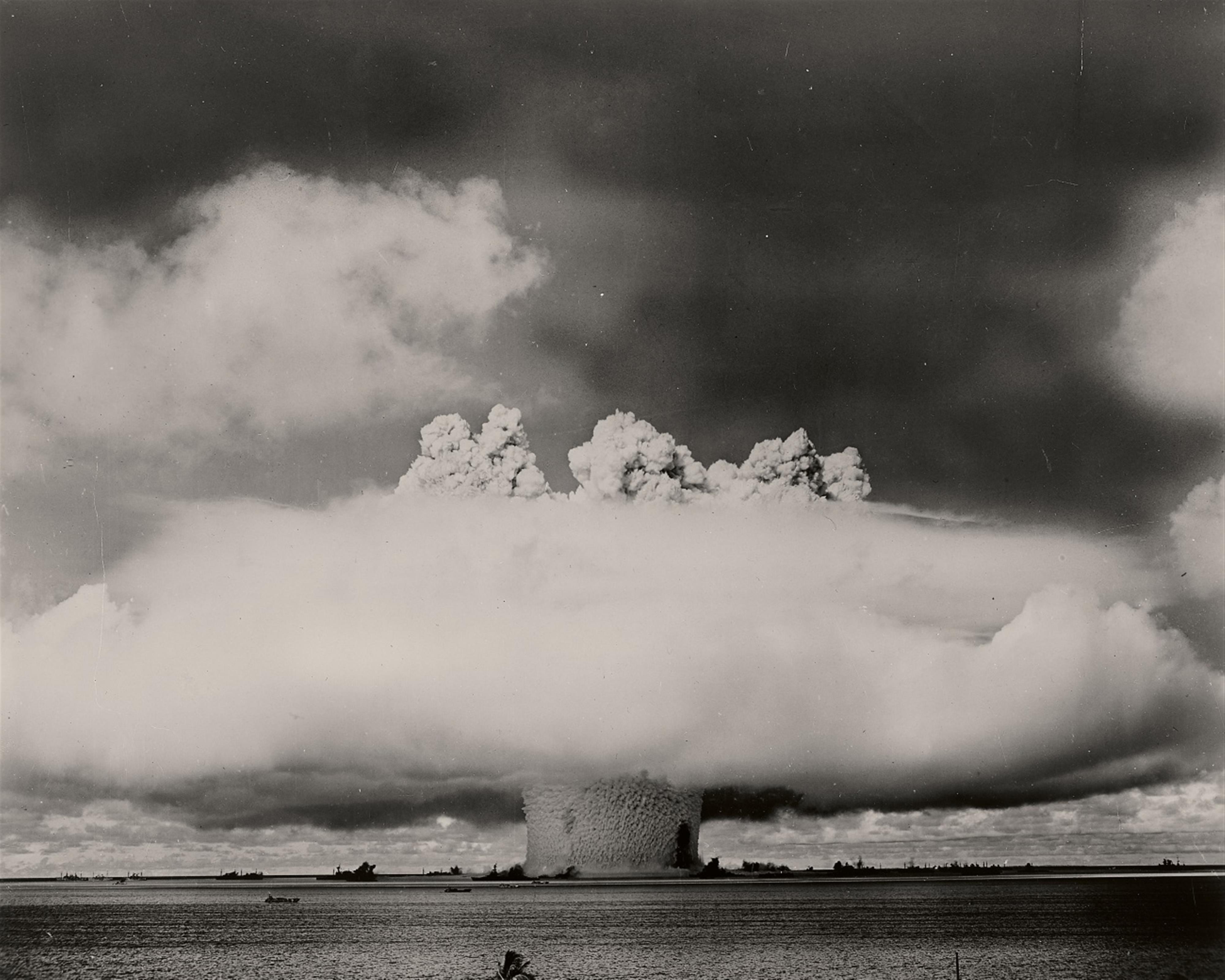 Joint Army Task Force One Photo - "Operation Crossroads" - Aufnahmen der Atombomben-Tests auf dem Bikini-Atoll - image-1