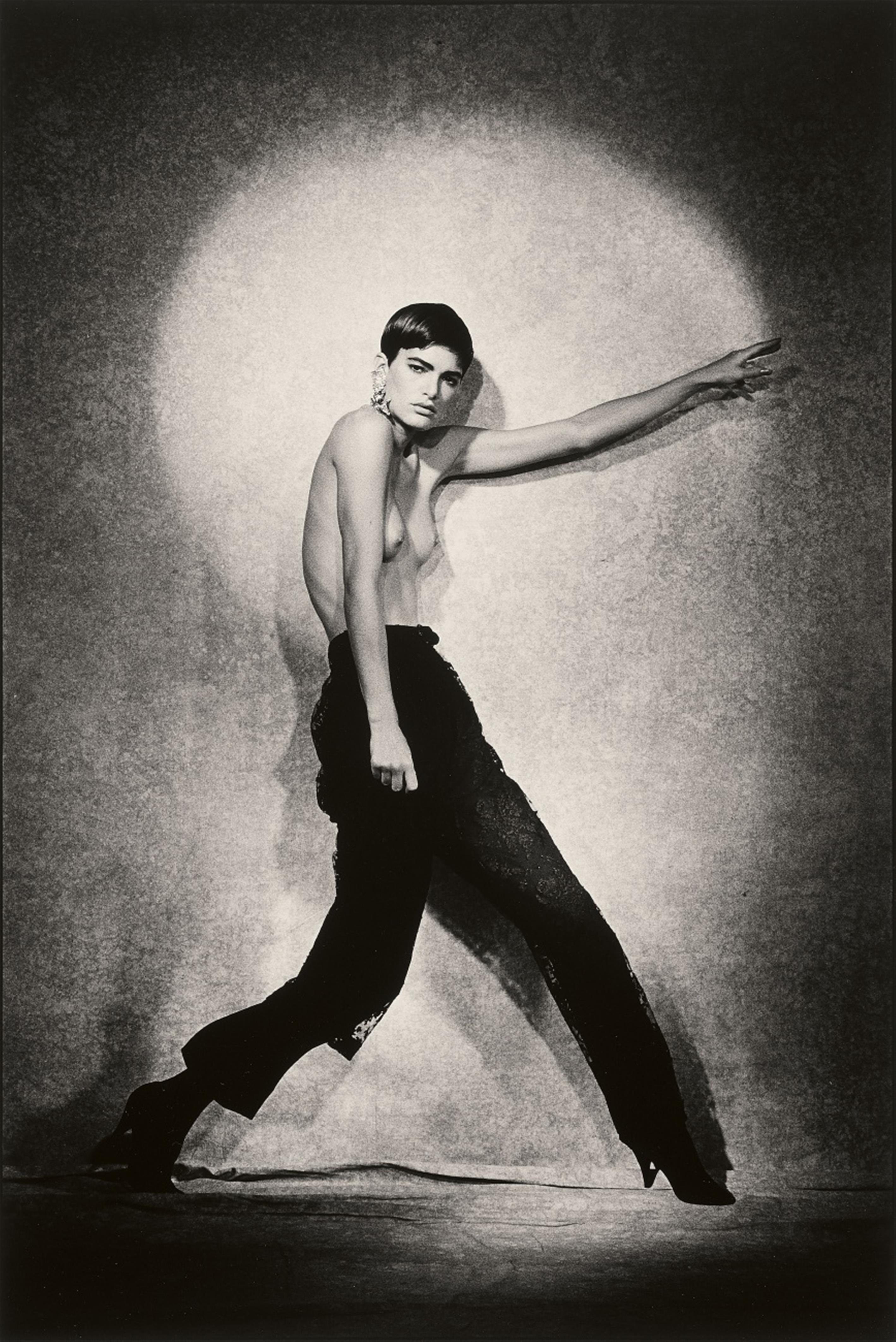 Peter Lindbergh - Lynne Koester, Pin up studio, Vogue Italy - image-1