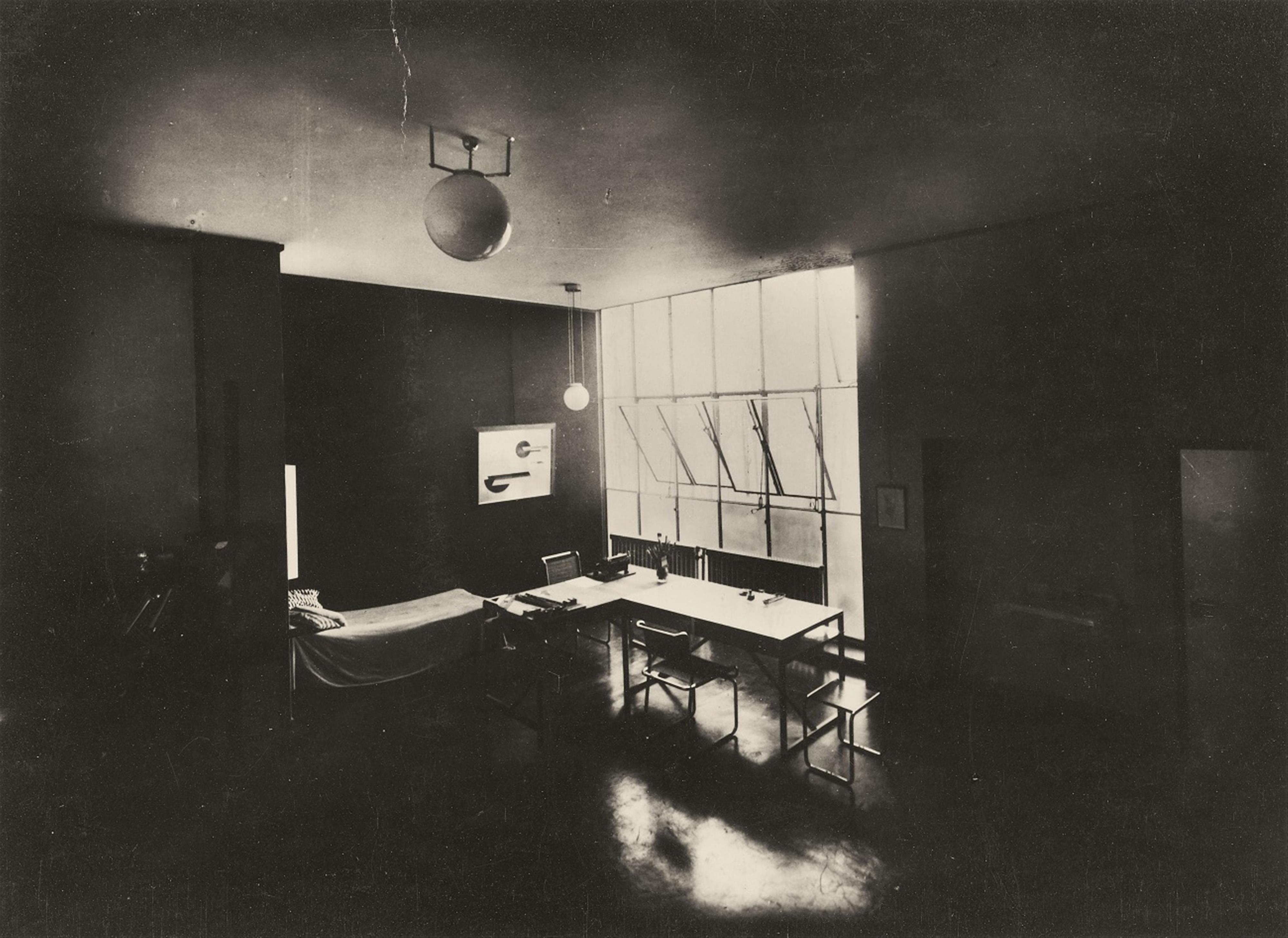Lucia Moholy
Erich Consemüller - Bauhaus Dessau - image-4