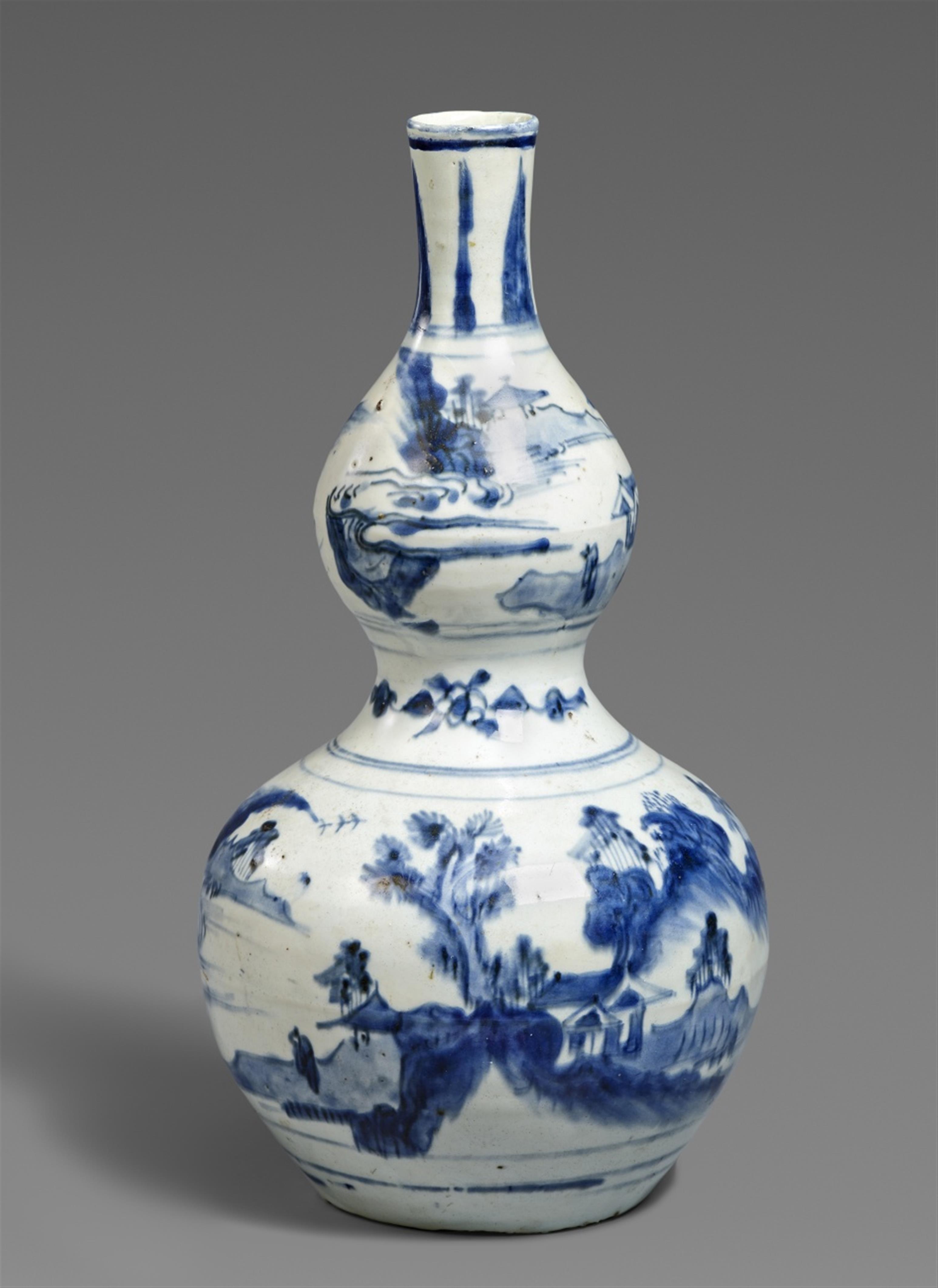 An Arita double-gourd vase. Late 17th century - image-1