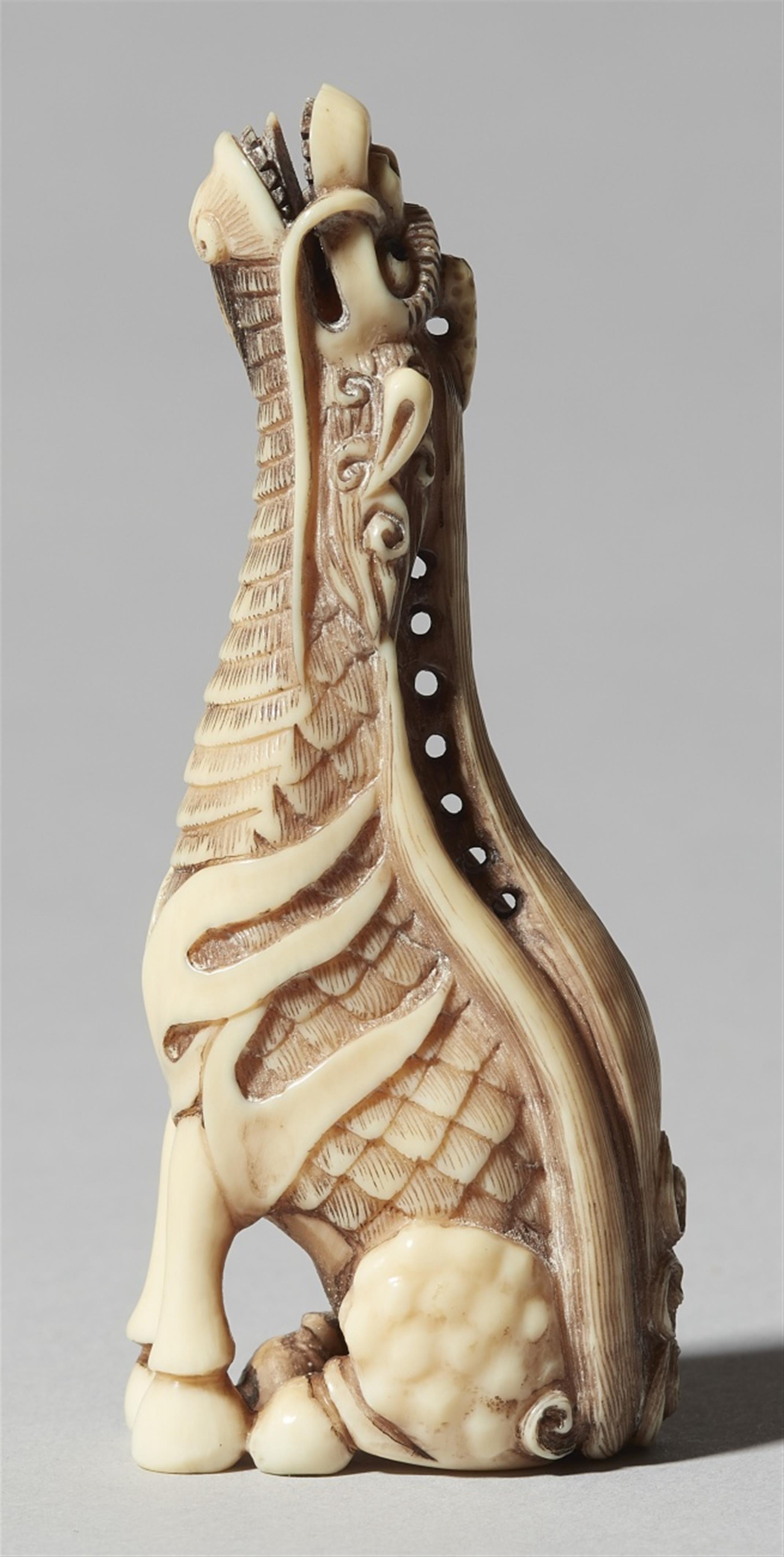 A good ivory netsuke of a baying kirin. Late 19th century - image-2