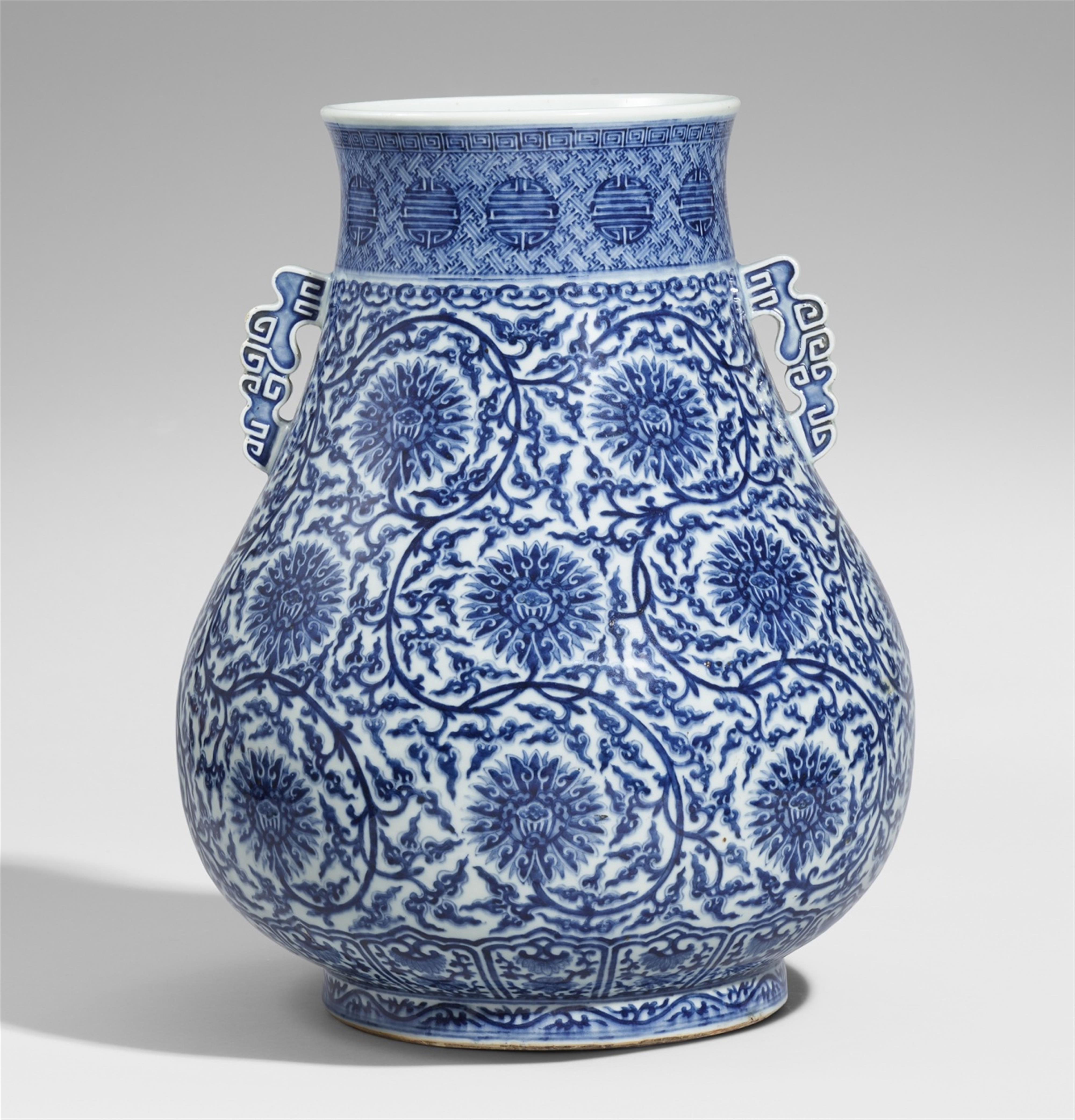 A large blue and white lotus scroll hu vase. 19th century - image-3