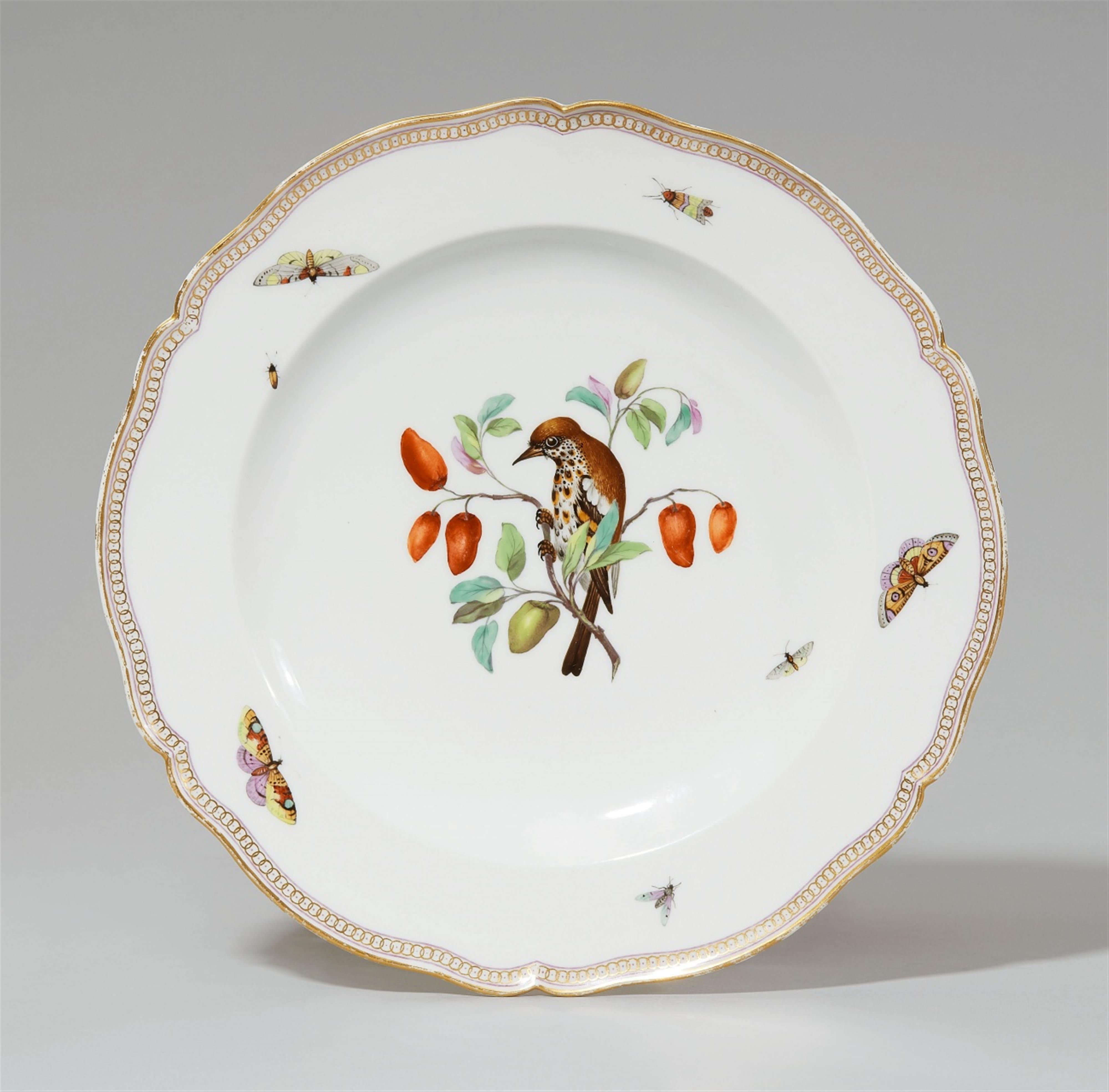 A Berlin KPM porcelain dinner plate from the wedding service of Prince Friedrich Ludwig Karl von Preußen and Princess Friederike von Mecklenburg-Strelitz - image-1