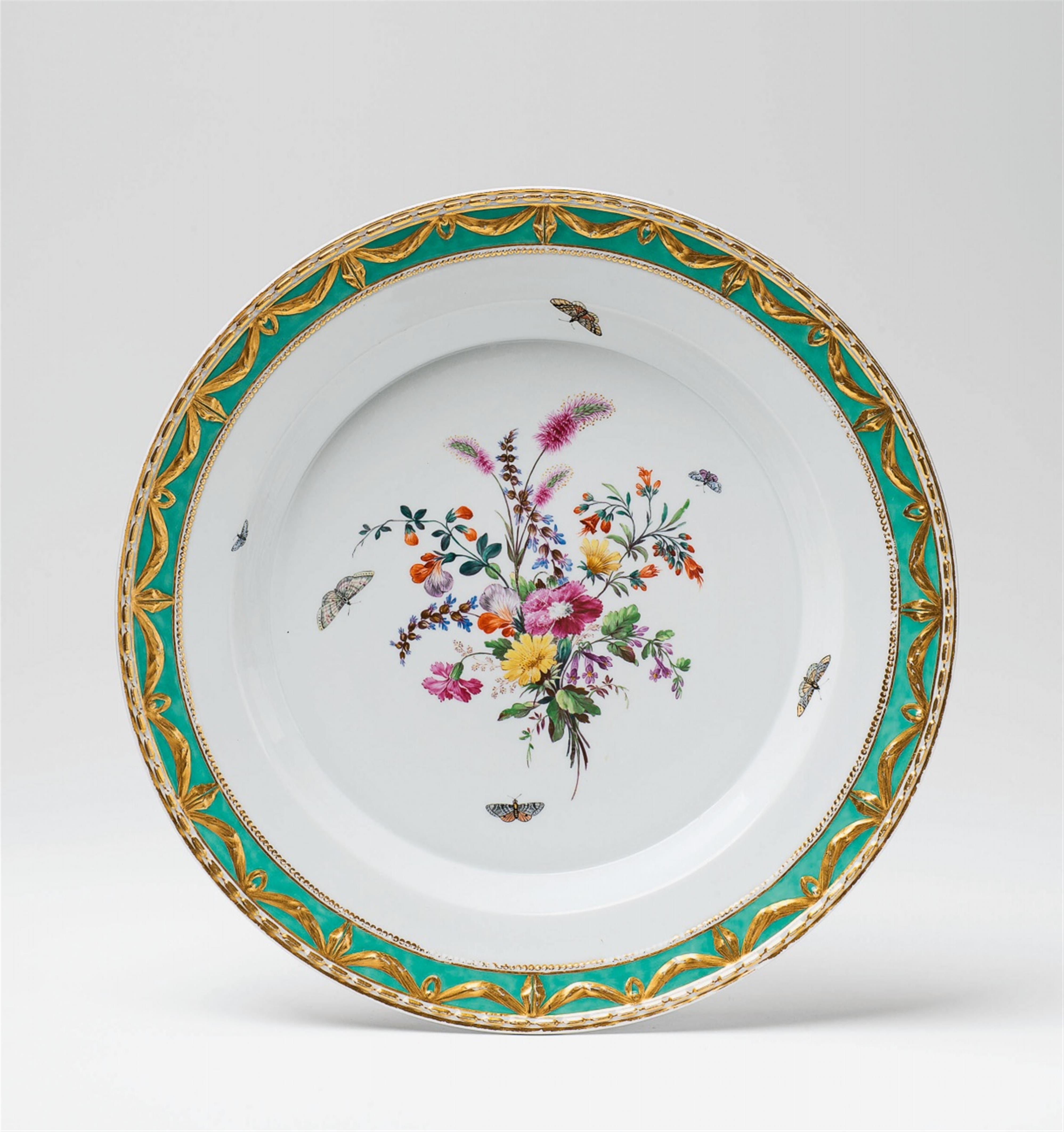 A large Berlin KPM porcelain platter from a dinner service made for Prince Henry of Prussia - image-1