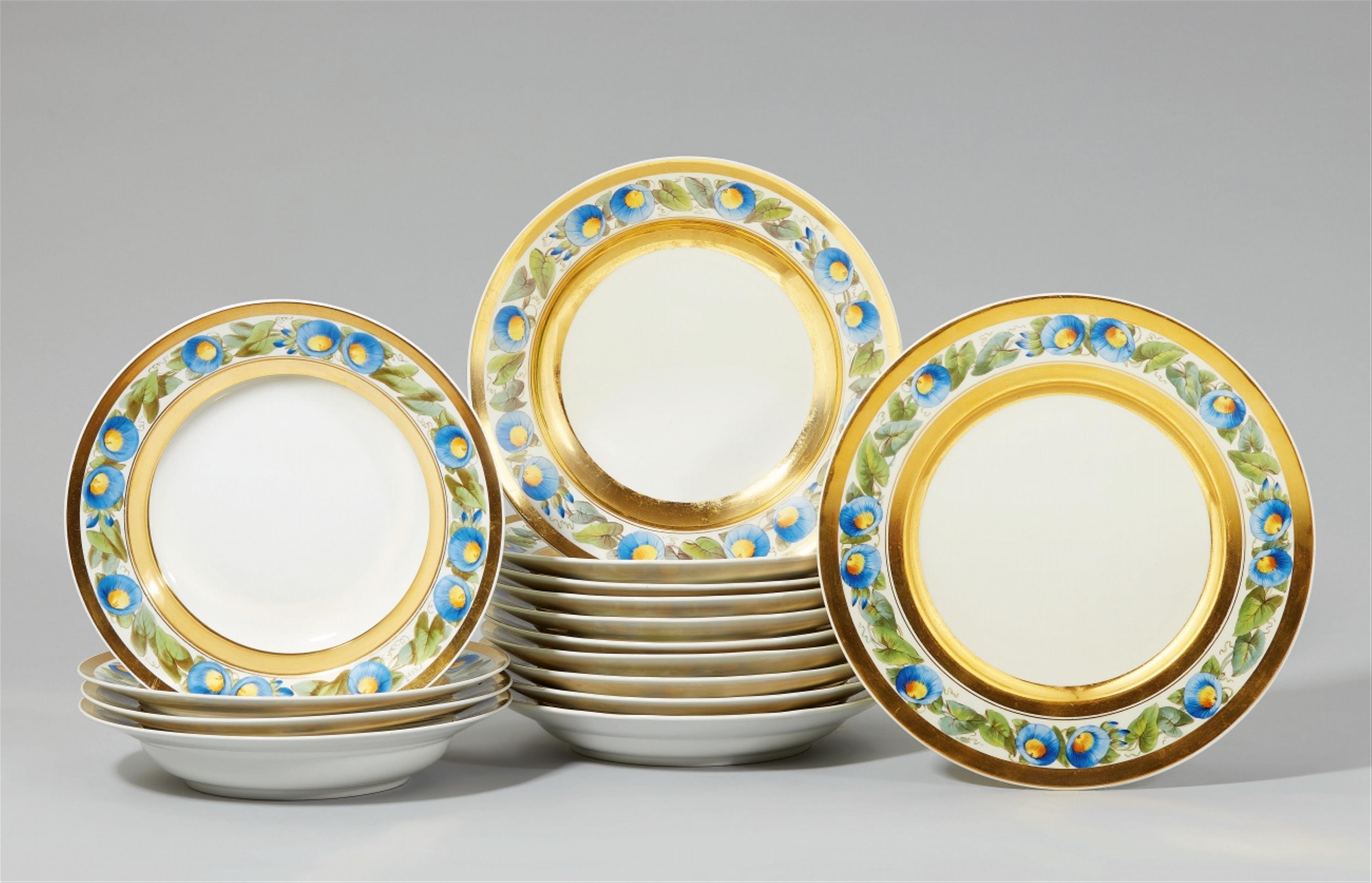 Ten Berlin KPM porcelain dinner plates and four soup bowls from the service with morning glories - image-1
