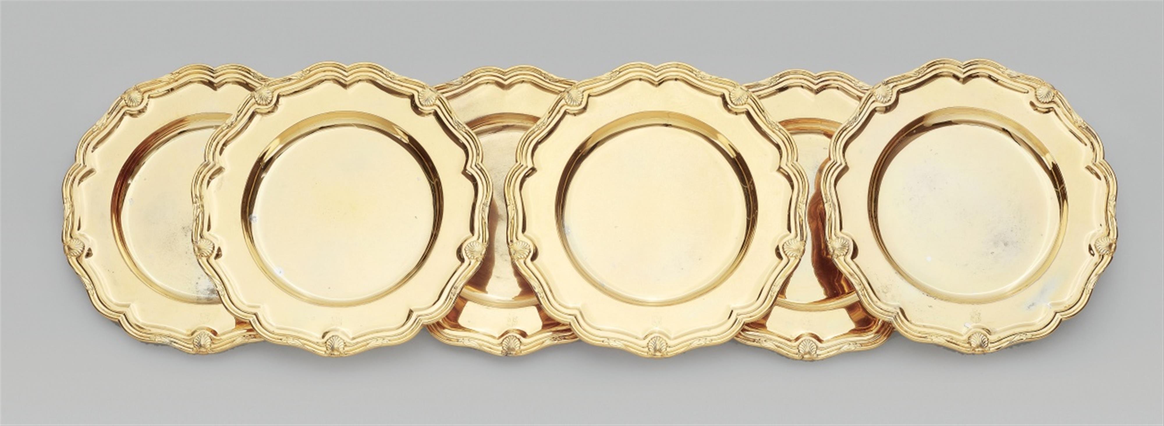 12 Berlin silver gilt plates made for the Grand Dukes of Mecklenburg-Schwerin - image-1
