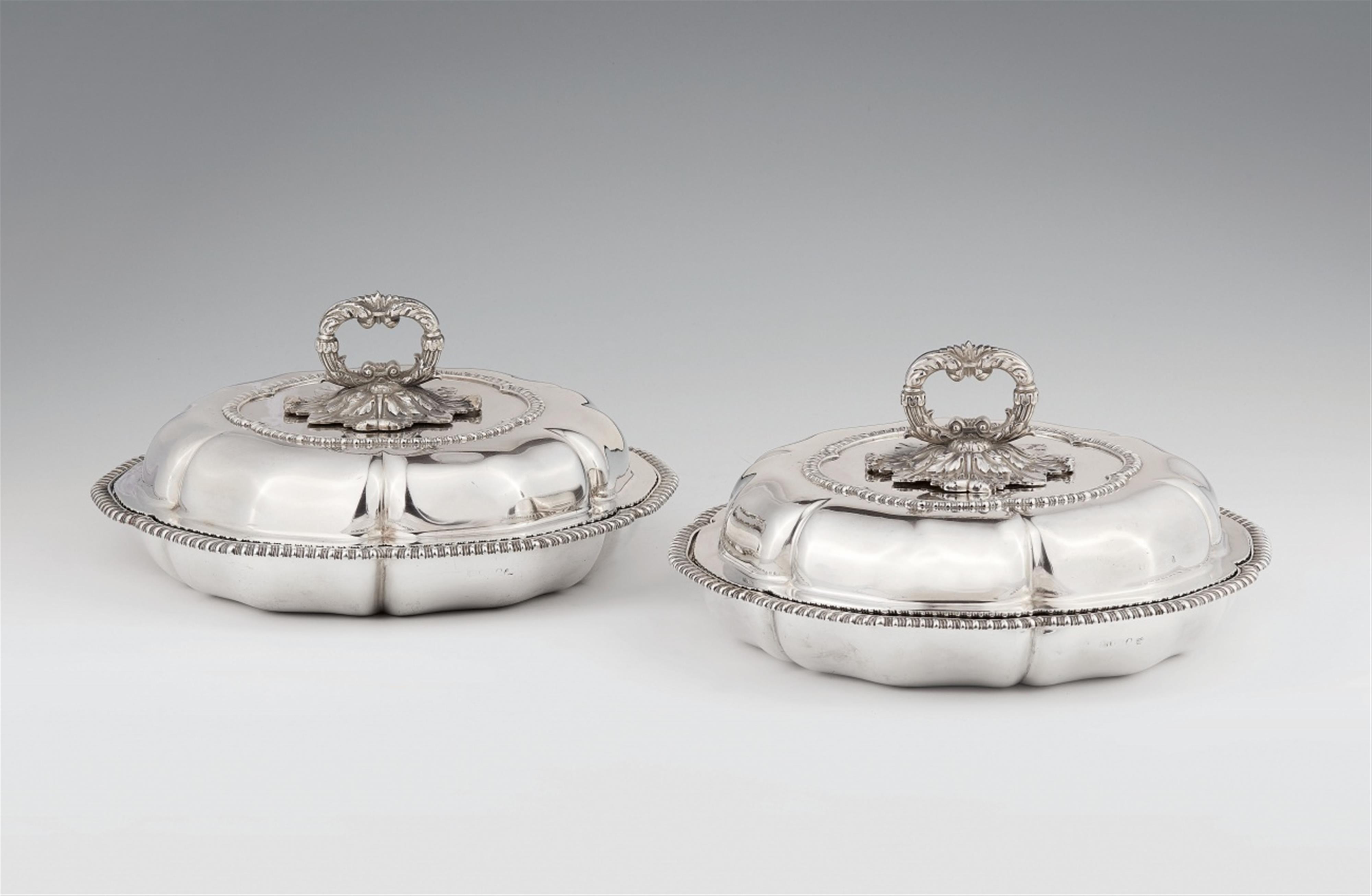 A pair of George IV silver dishes made for Princess Viktoria von Preußen - image-1