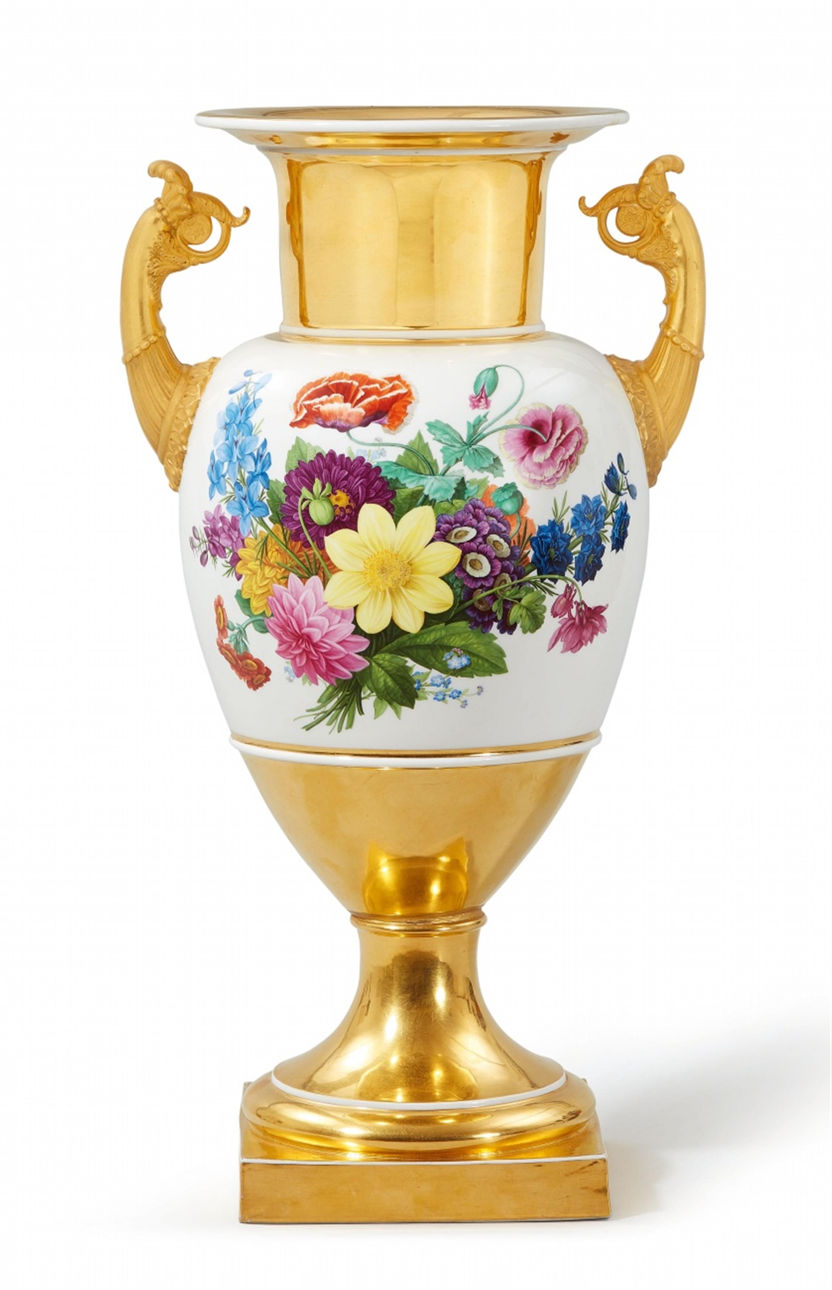 A Berlin KPM porcelain vase with a naturalistic bouquet - image-1