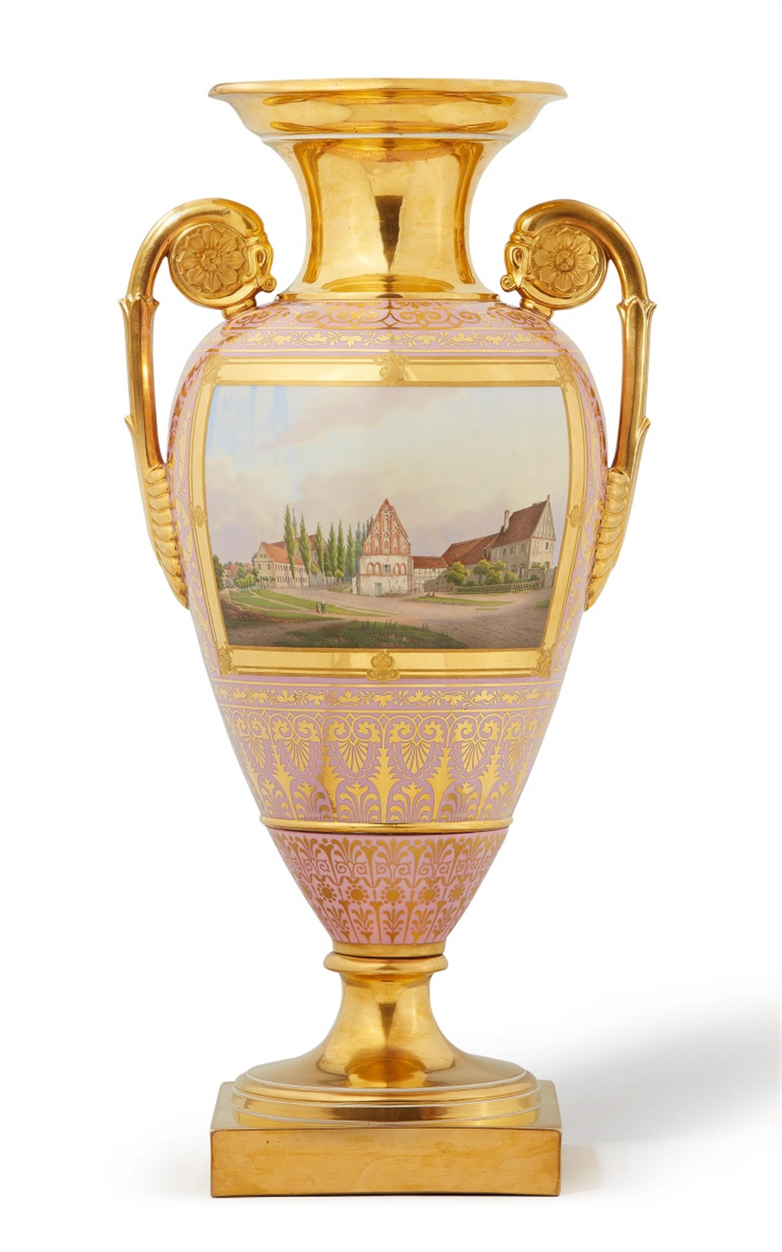 A large Berlin KPM porcelain vase with a portrait of Friedrich Wilhelm IV - image-1