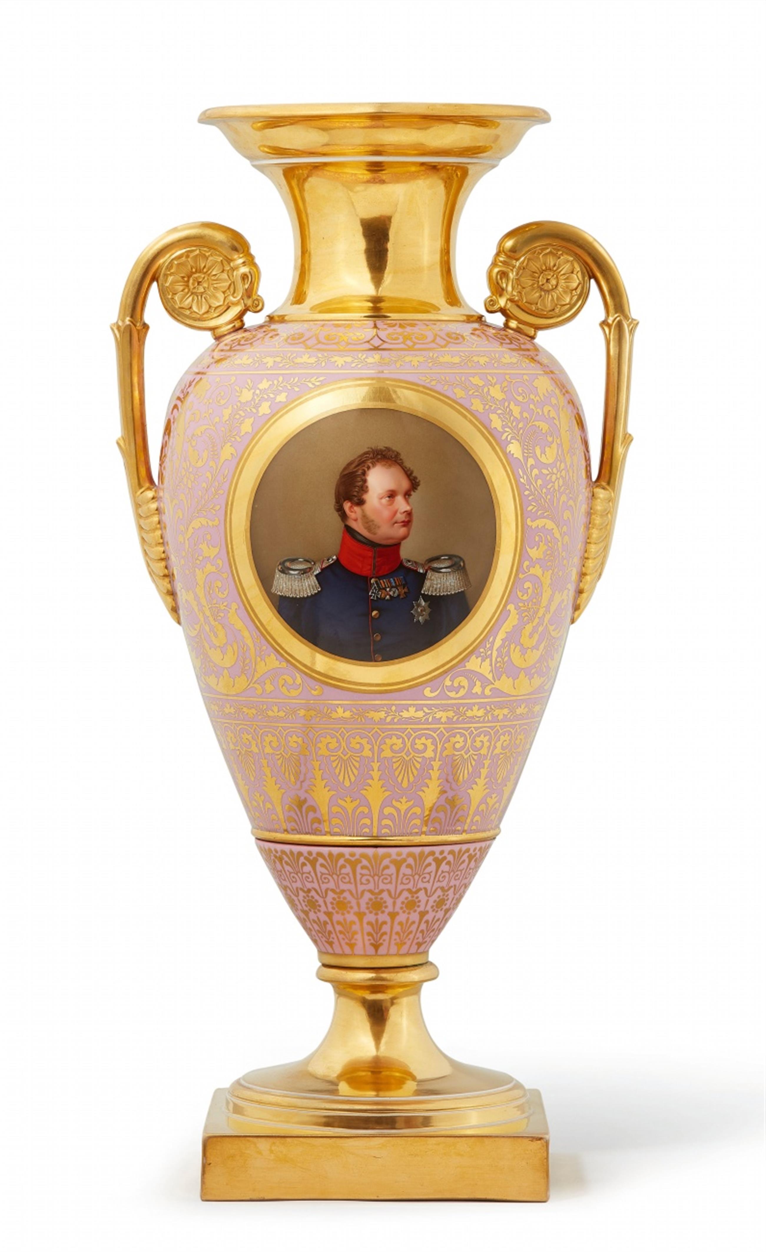 A large Berlin KPM porcelain vase with a portrait of Friedrich Wilhelm IV - image-2