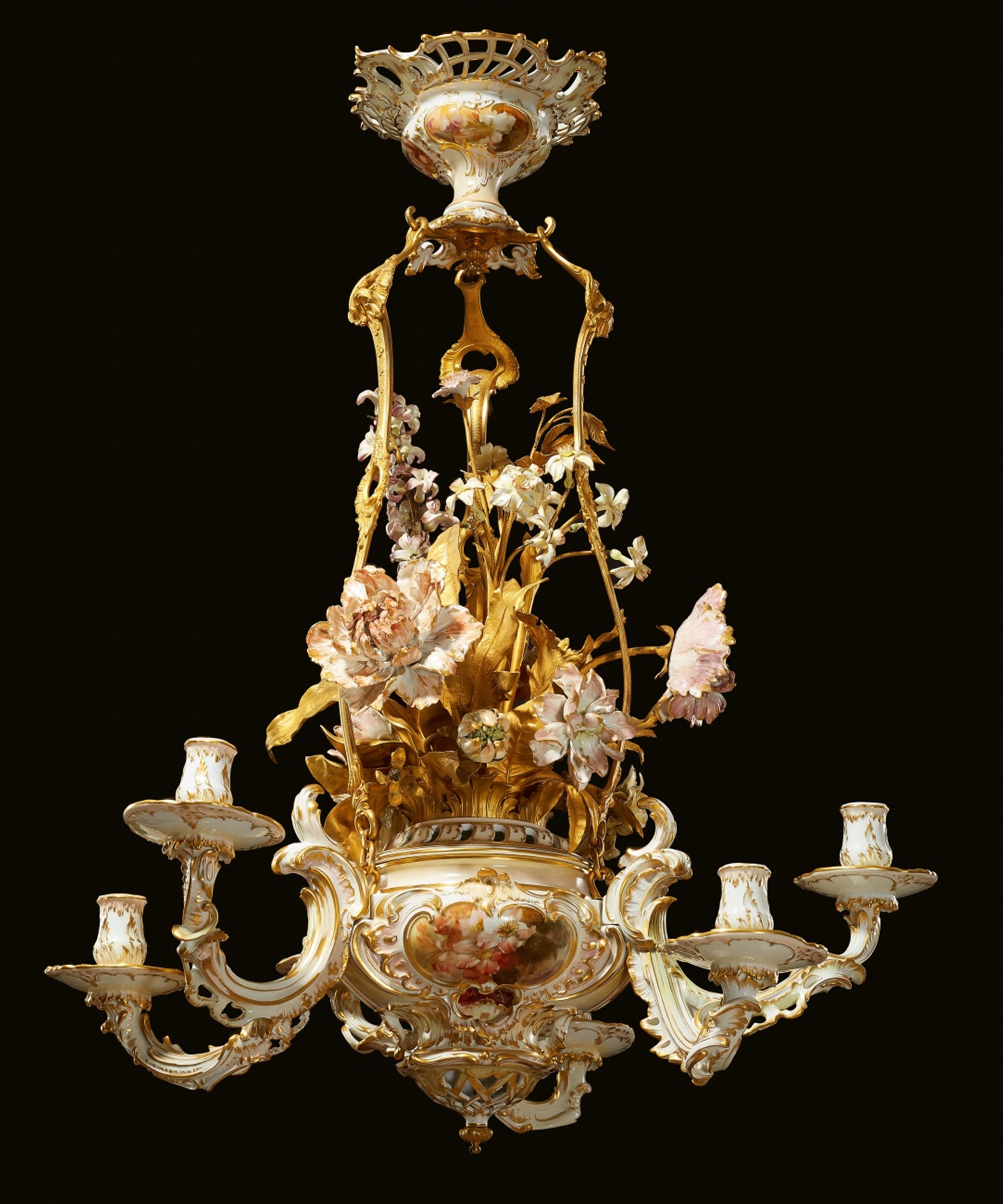 A magnificent Berlin KPM porcelain chandelier with "weichmalerei" decor - image-8
