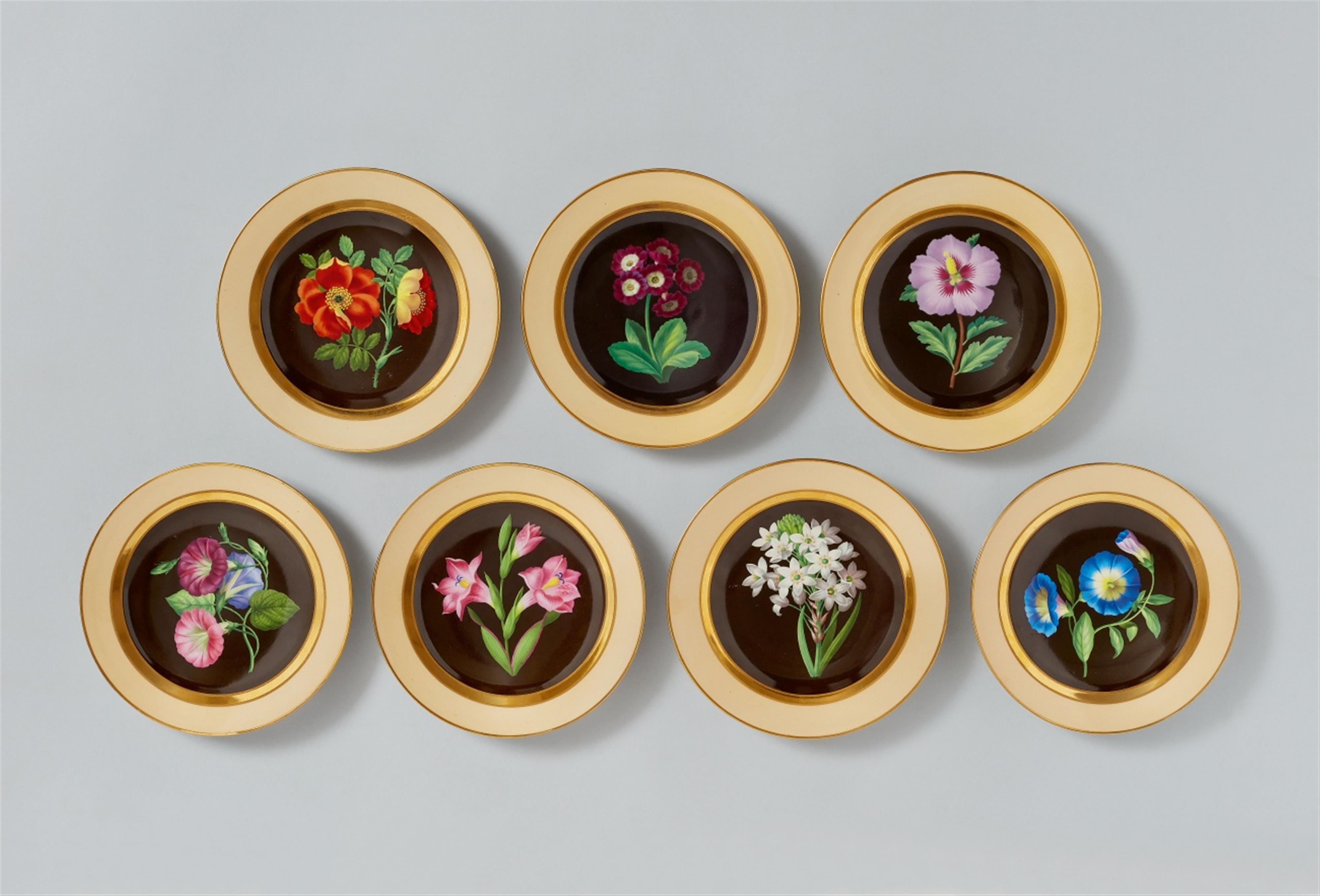 Seven Vienna porcelain dessert plates with botanical motifs - image-1