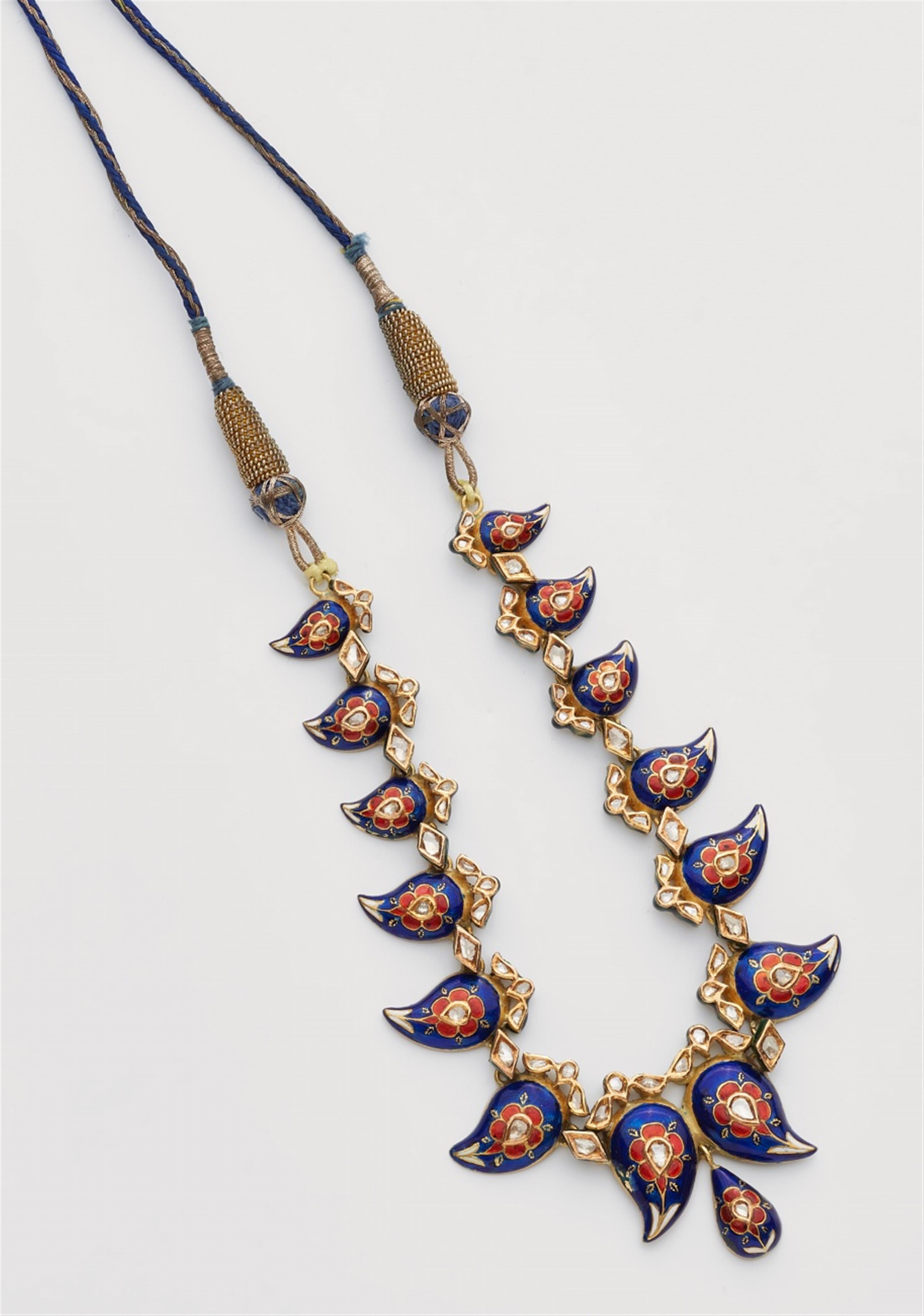 An Indian 22k gold enamel and diamond necklace - image-1