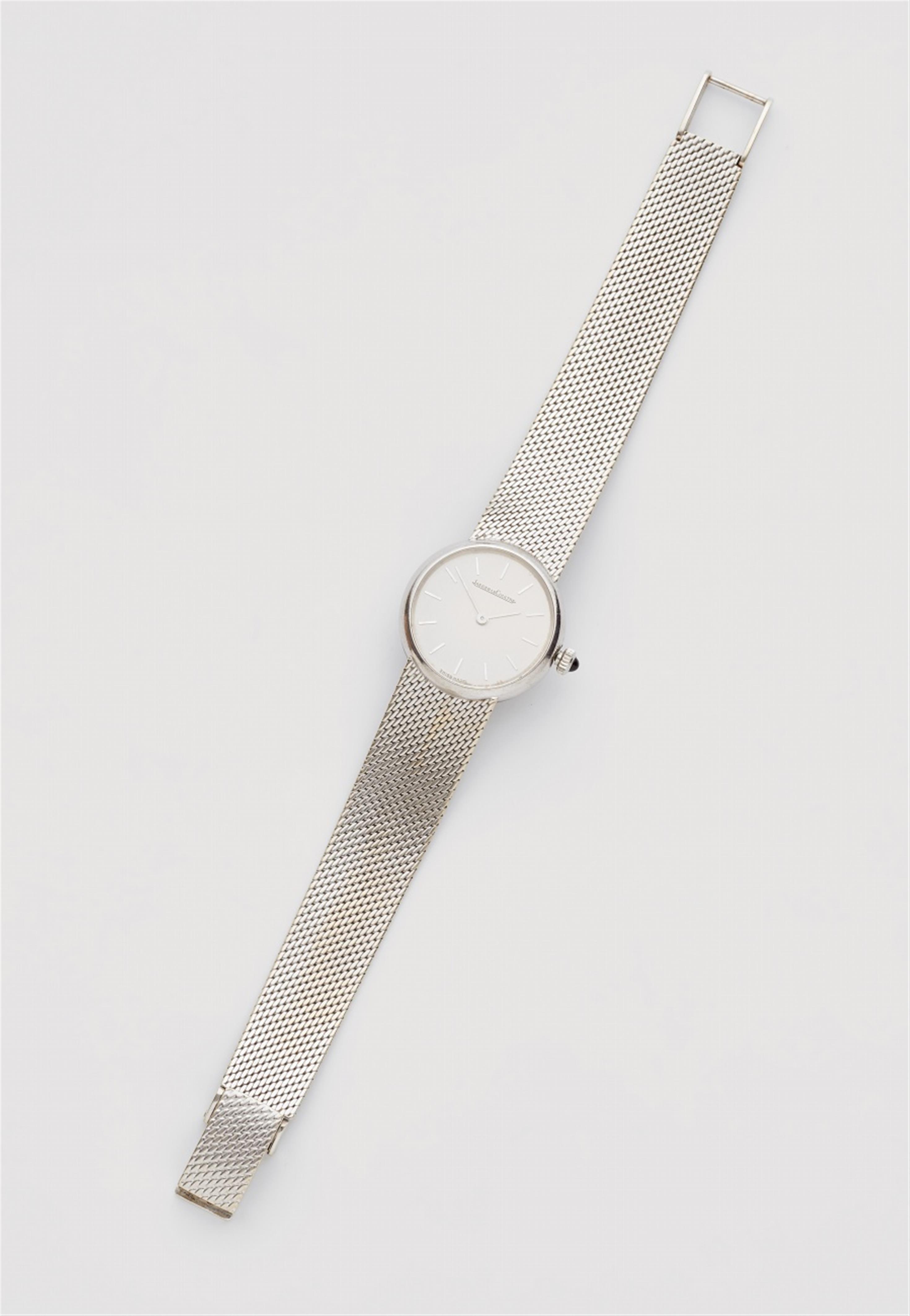 An 18k white gold ladies wristwatch - image-1