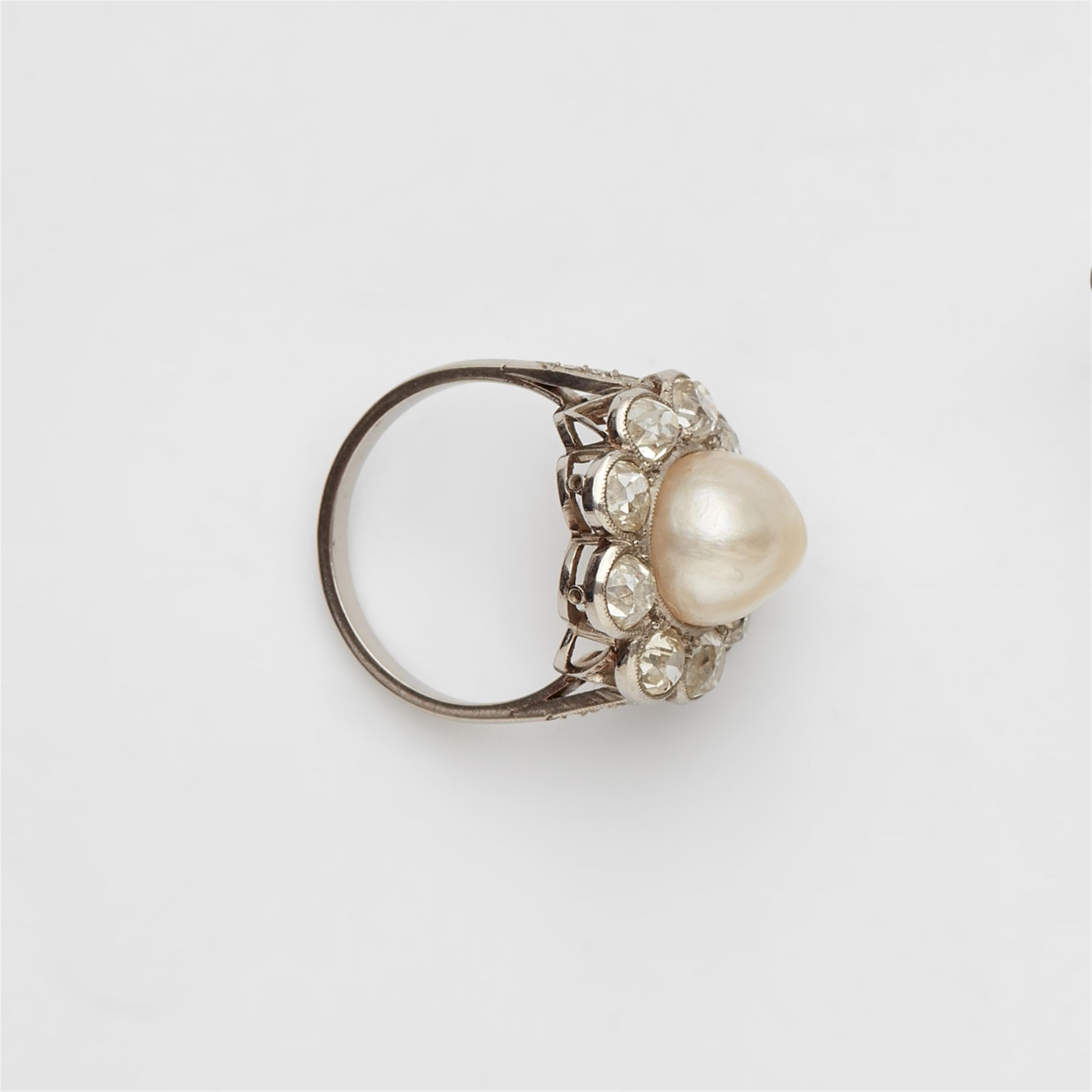Belle Epoque-Ring mit Perle - image-2