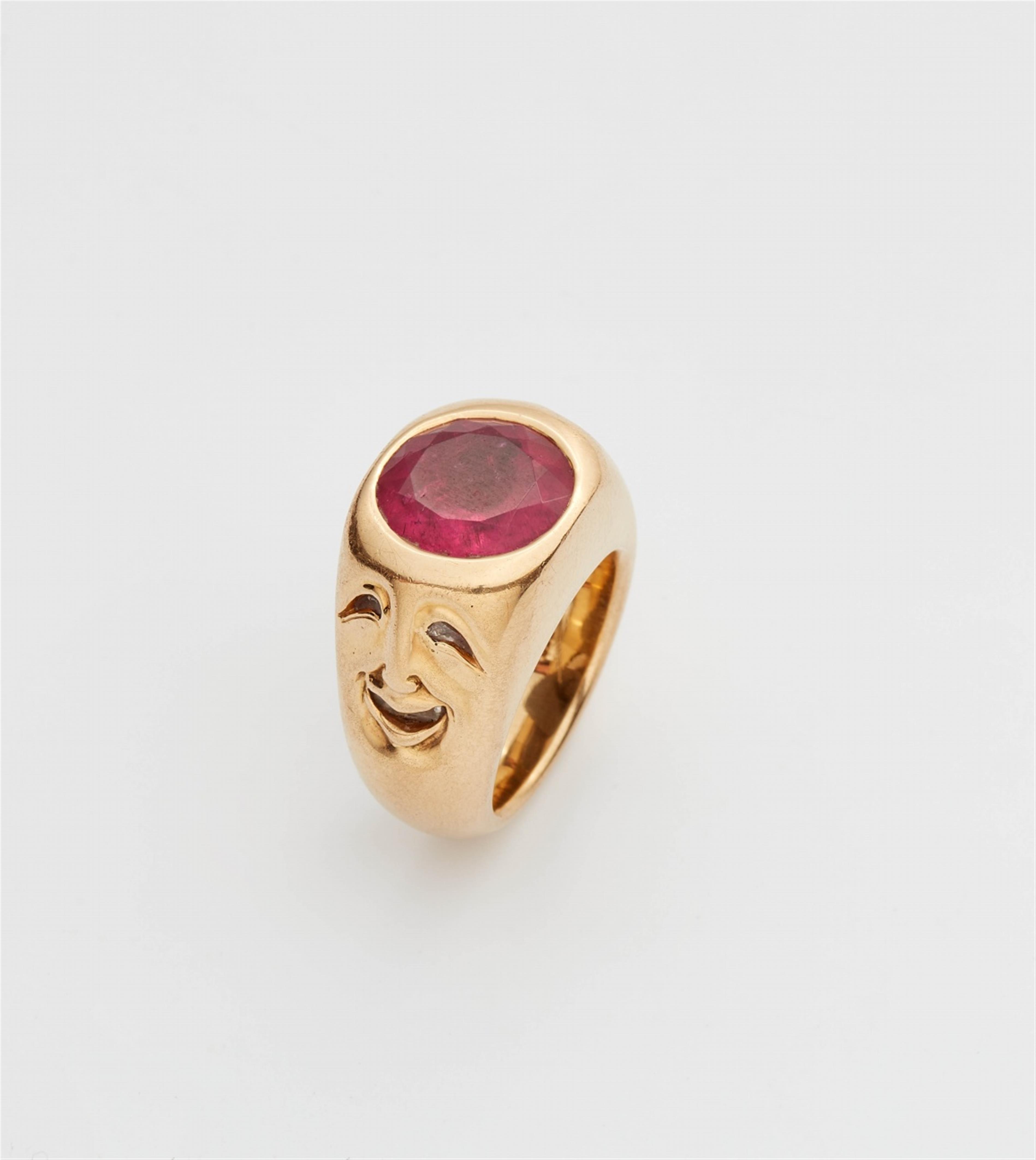 An 18k gold and pink tourmaline mask ring - image-4