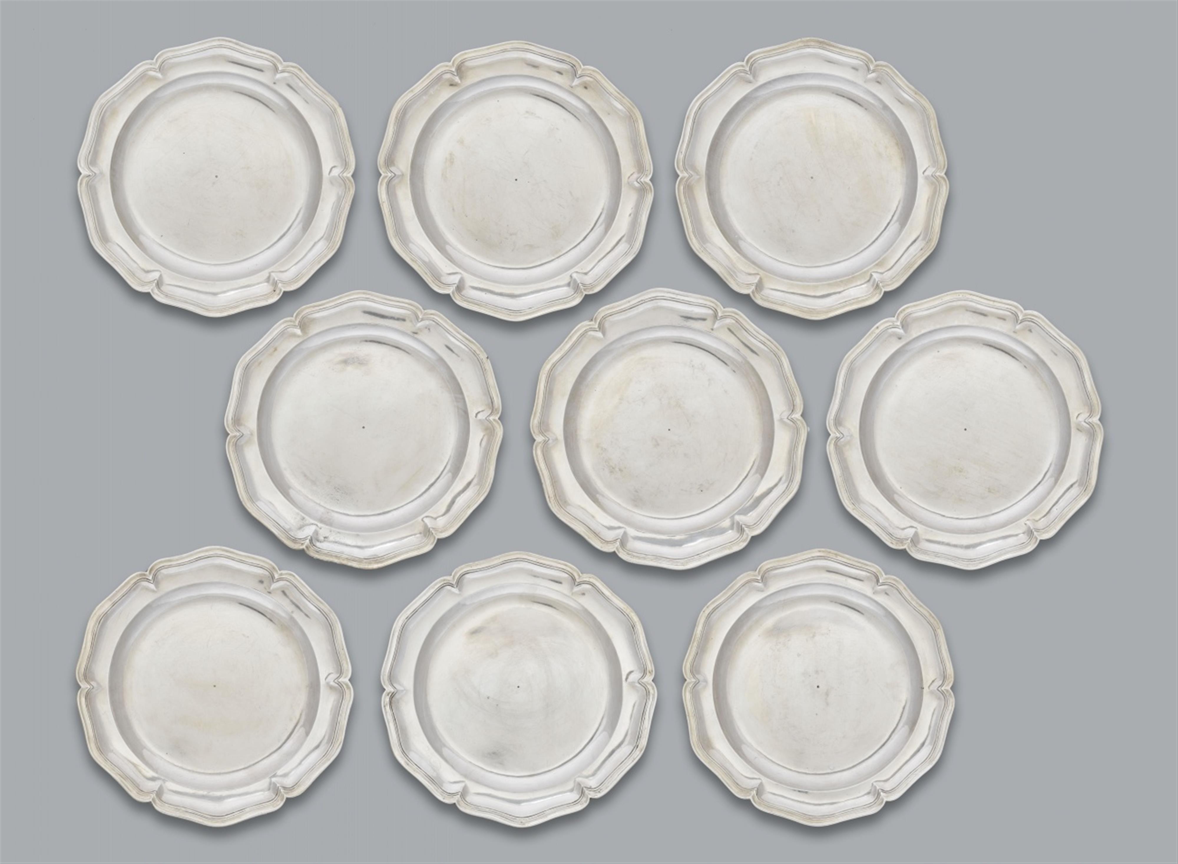 Nine Spanish silver plates - image-1