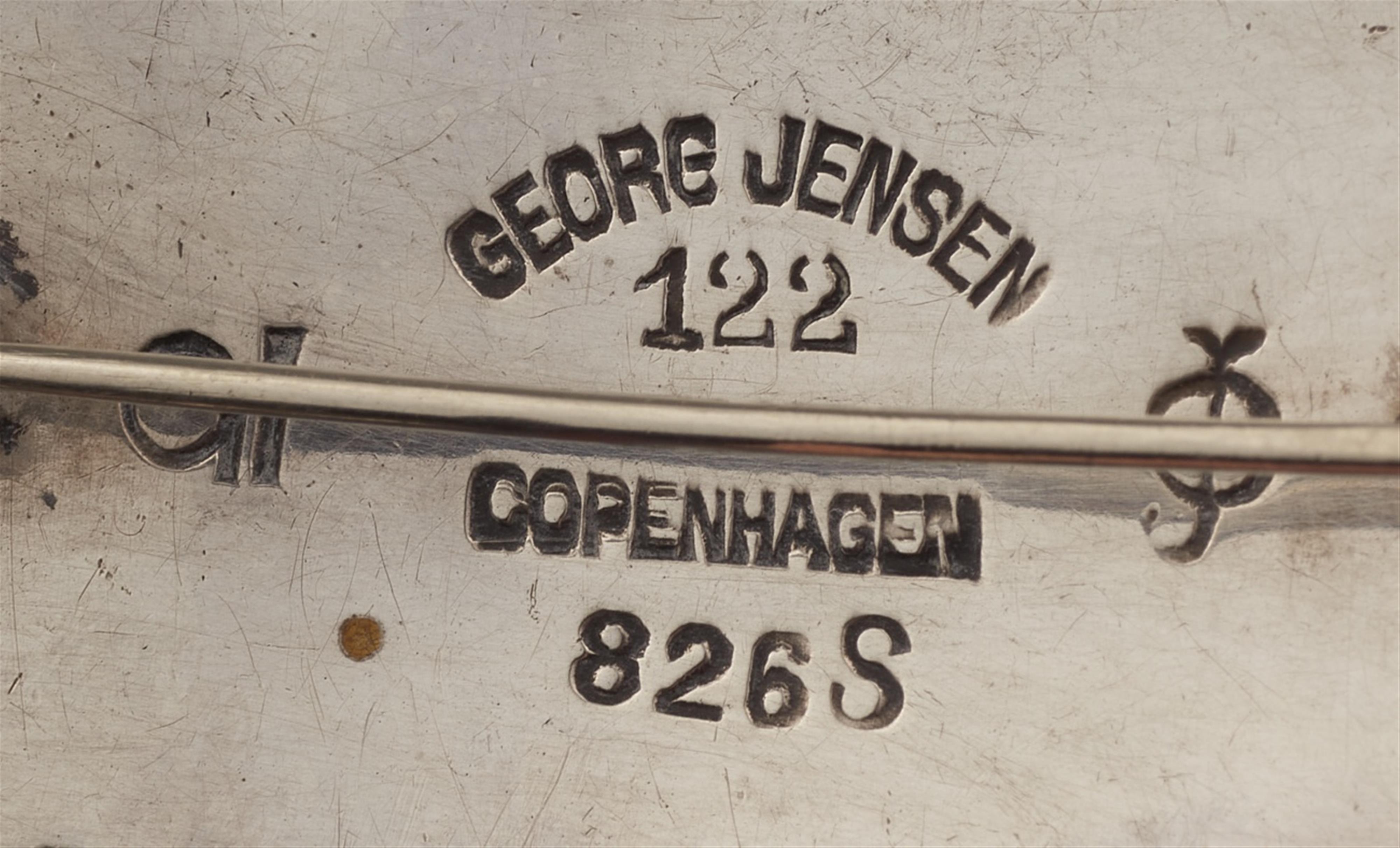 A Jugendstil silver pin by Georg Jensen, model no. 122 - image-2