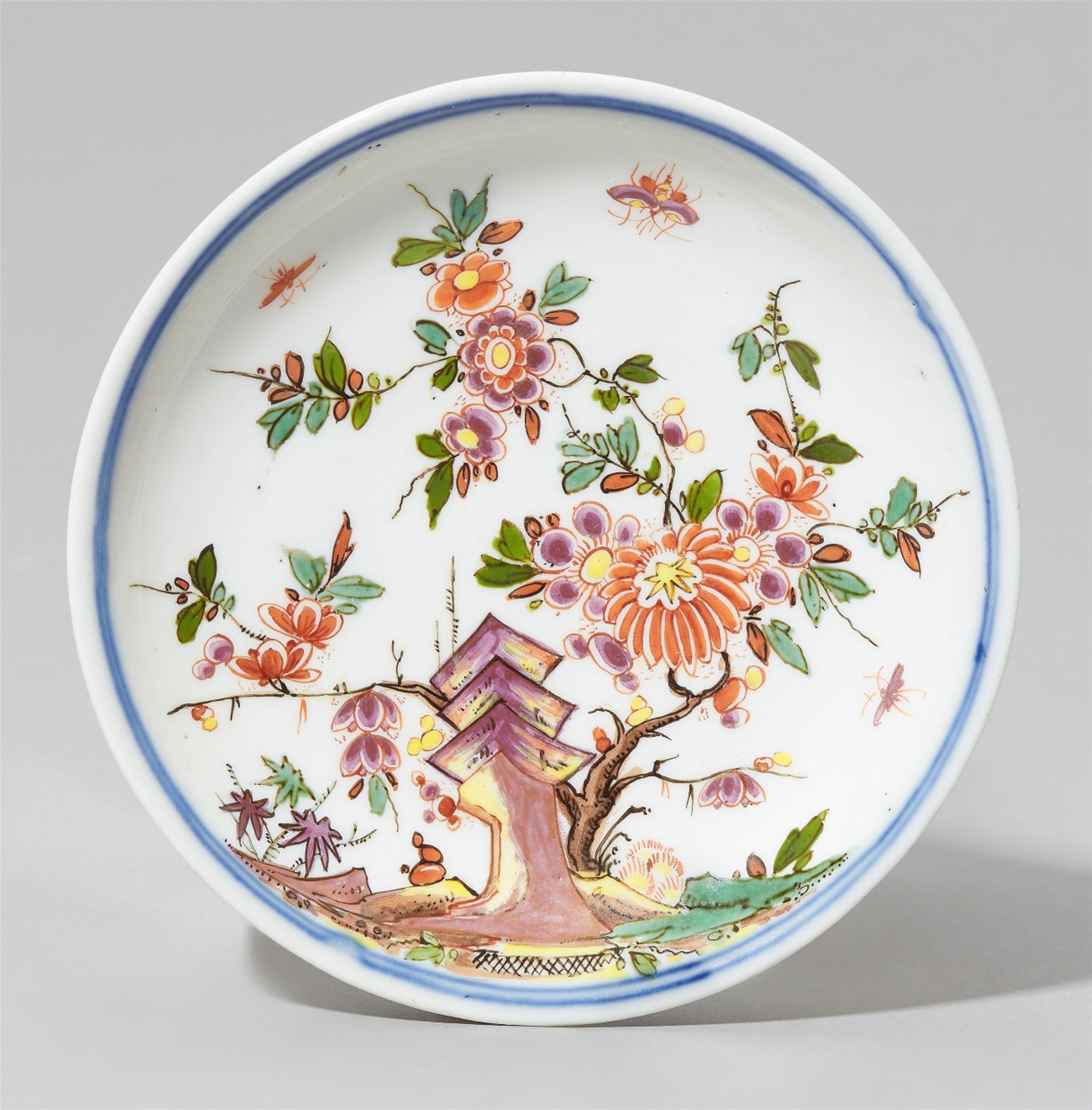 A Meissen porcelain tea bowl and saucer with “indianische blumen” - image-2