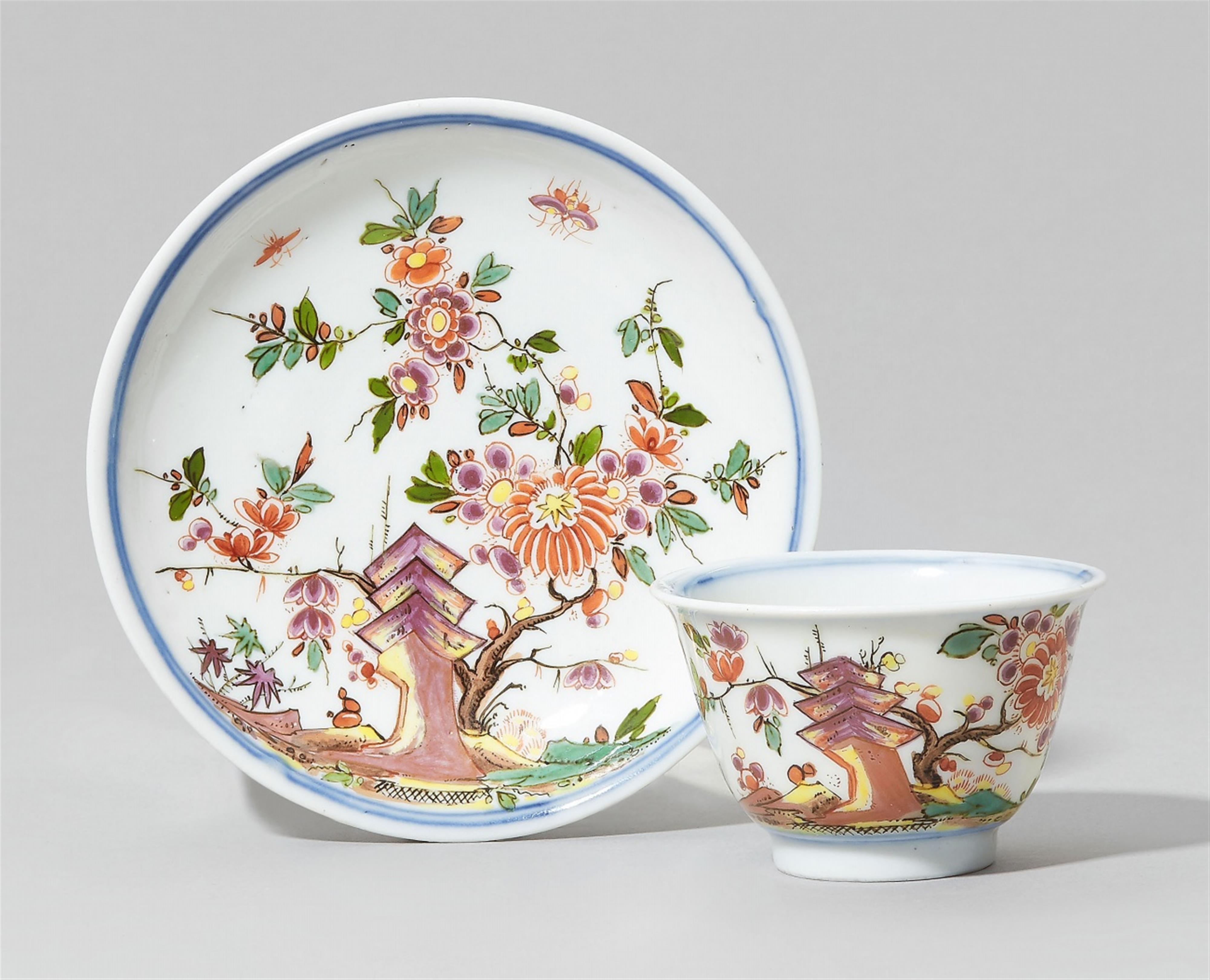 A Meissen porcelain tea bowl and saucer with “indianische blumen” - image-1