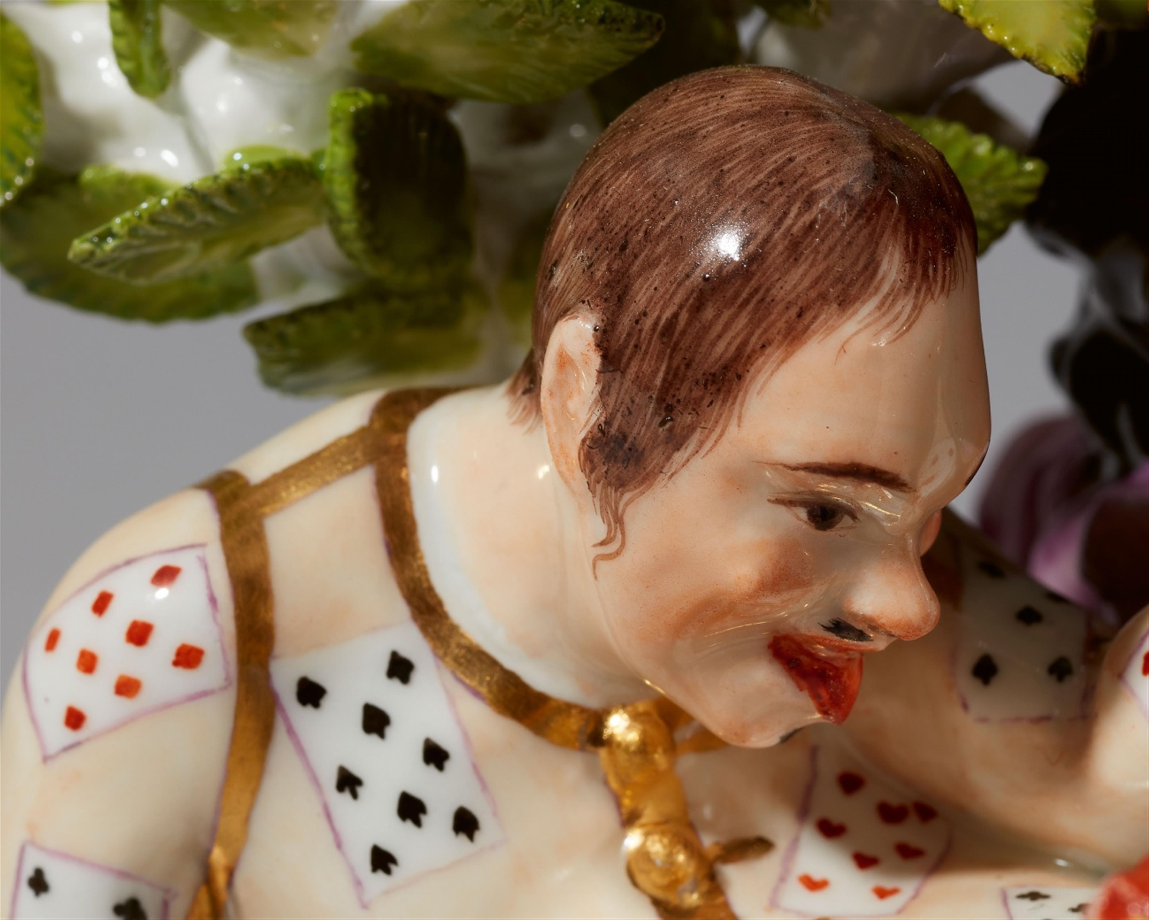 A Meissen porcelain model, the indiscreet Harlequin - image-5