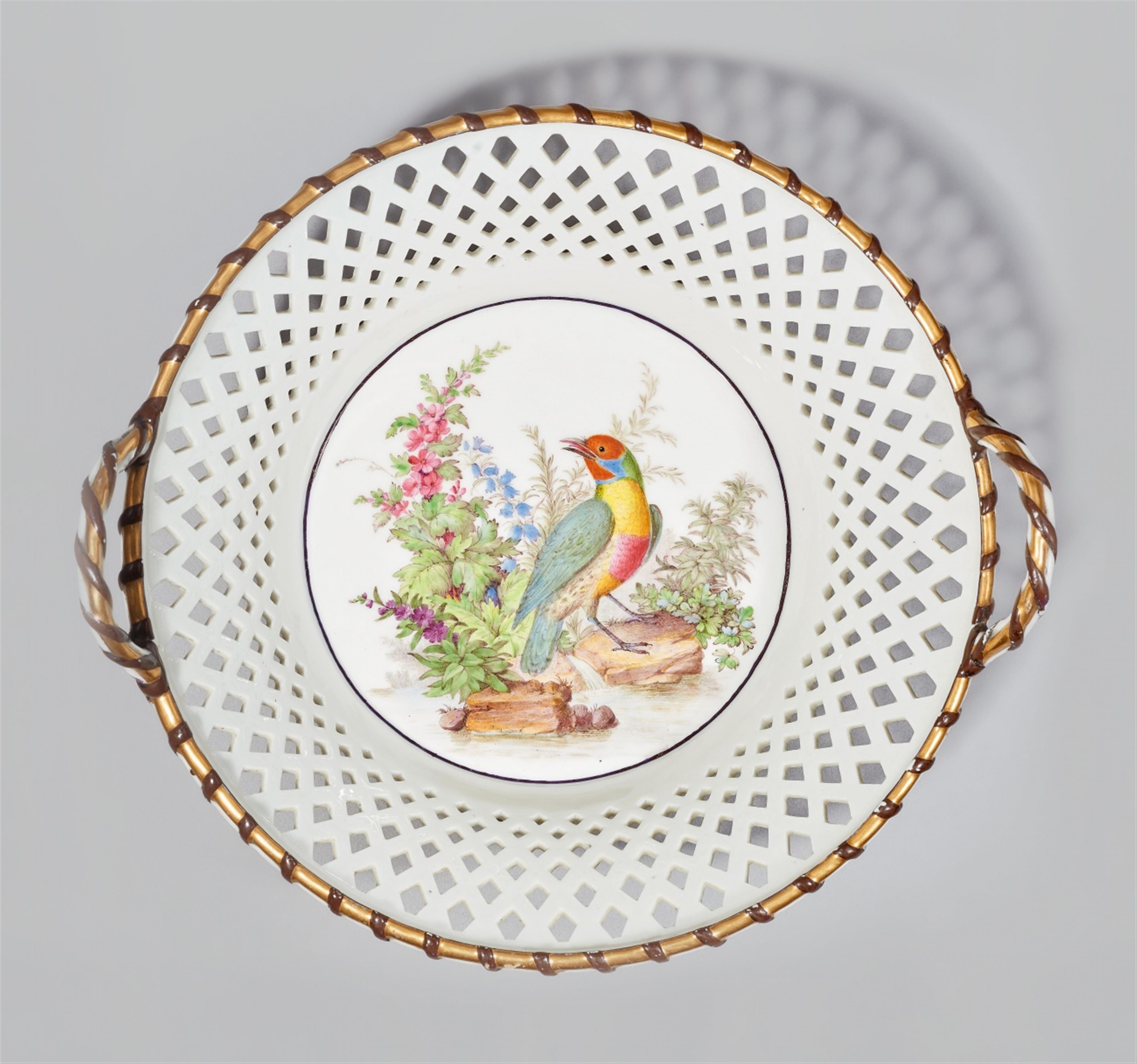 A round Sèvres porcelain basket from the “Jardin du Roy” service - image-2
