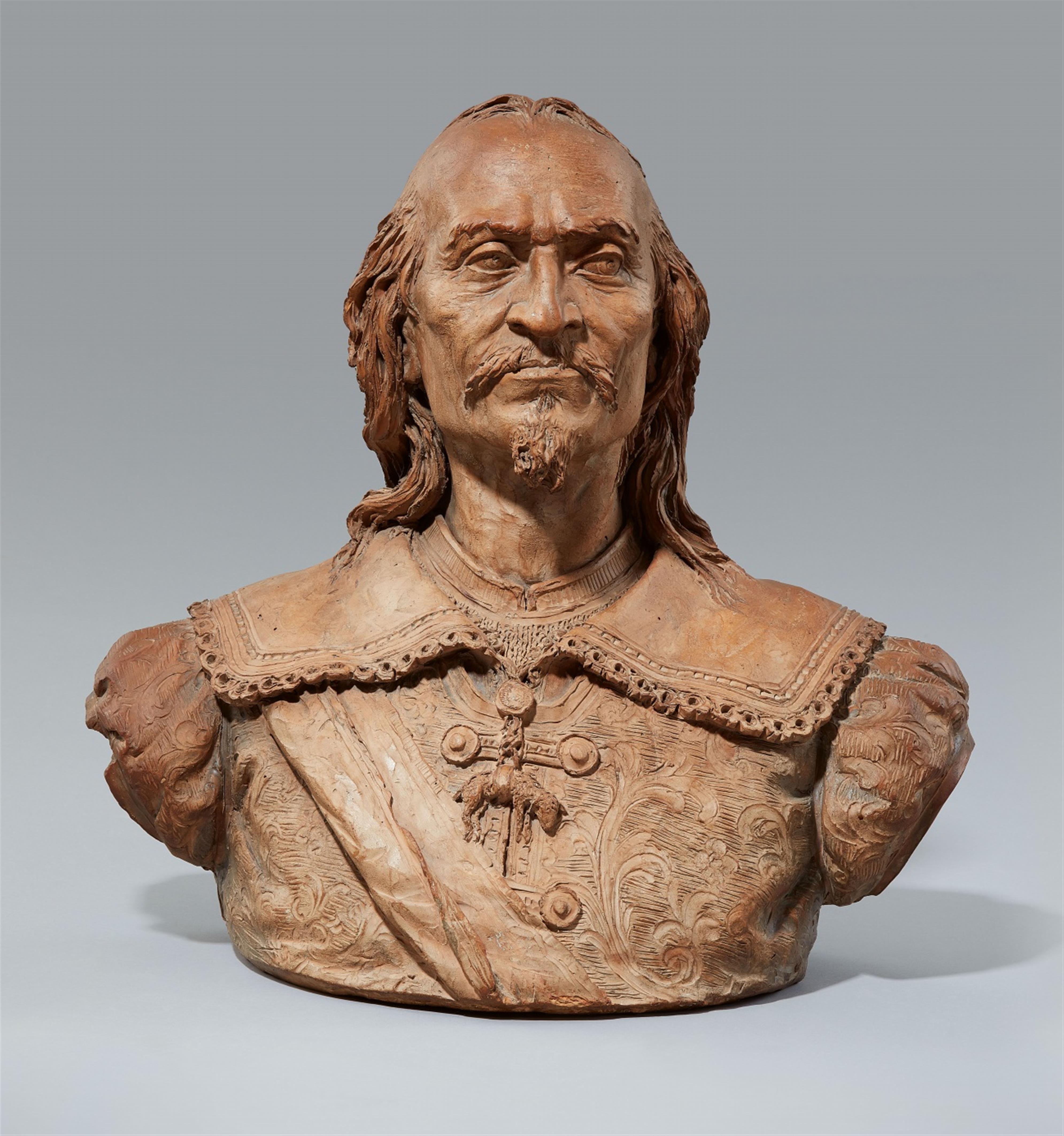 An important terracotta bust of a knight from the Order of the Golden Fleece - image-1