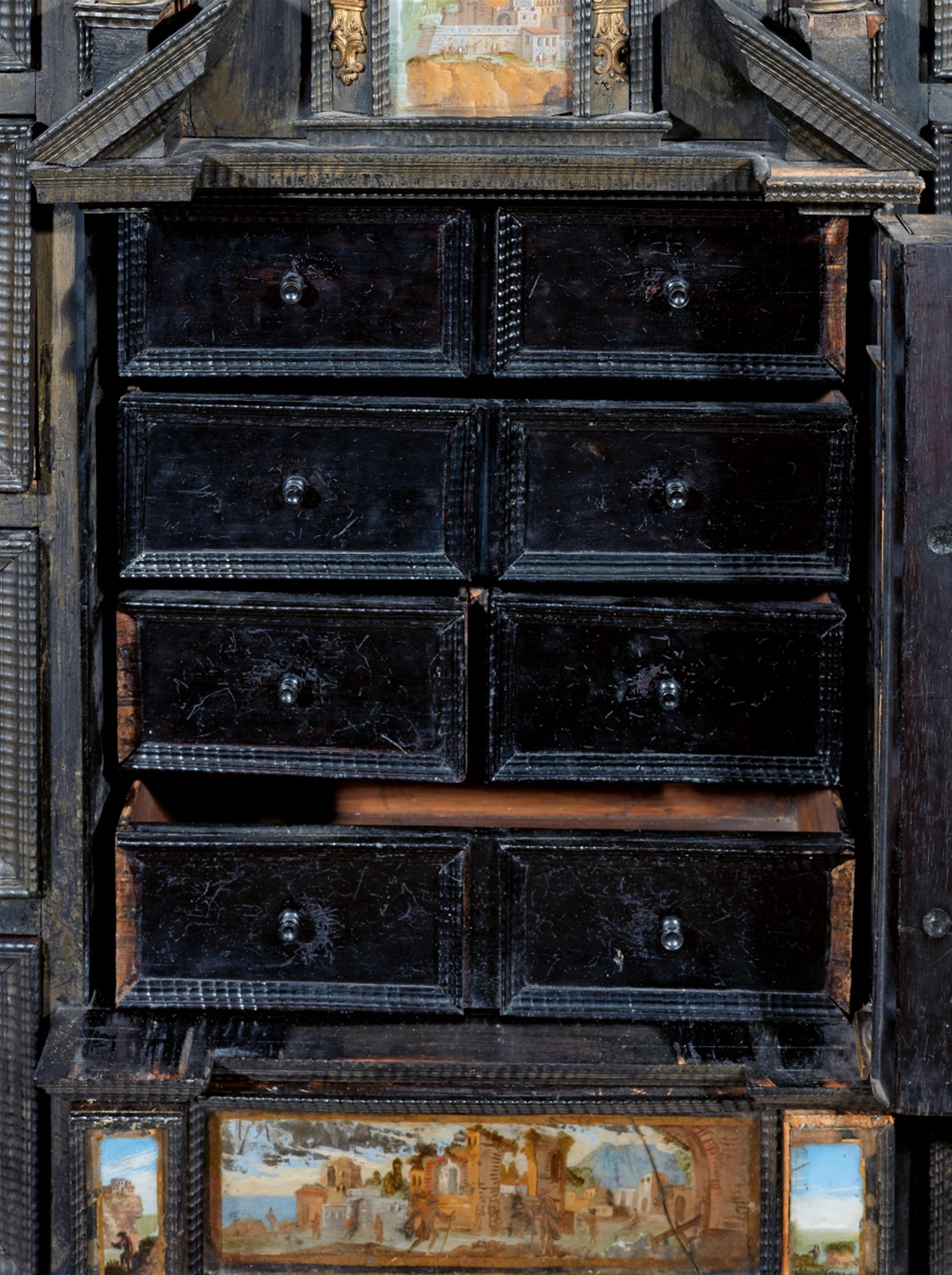 An Italian cabinet with eglomisé panels - image-2