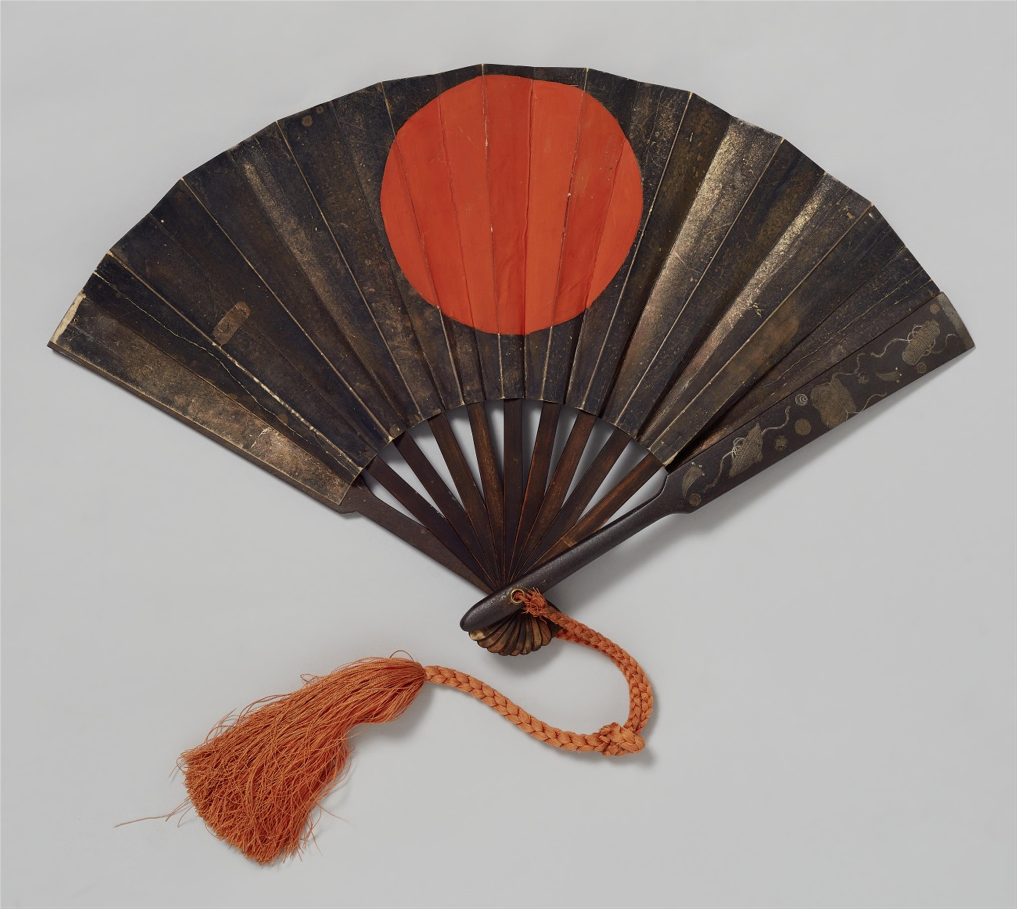 Kriegsfächer (gunsen). Eisen, Holz und Papierbespannung. Edo-Zeit - image-1