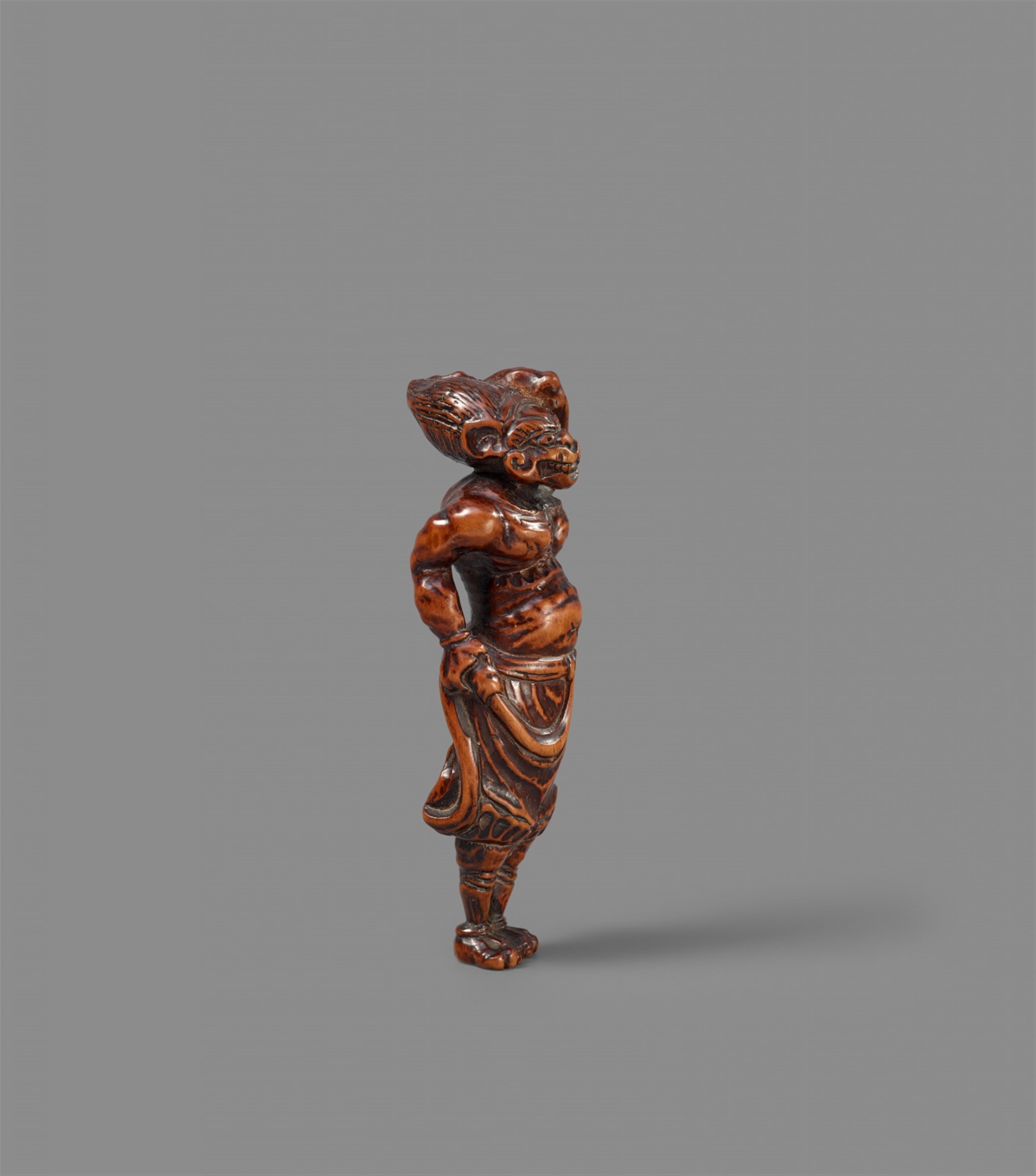 A boxwood netsuke of an oni. Around 1800 - image-3