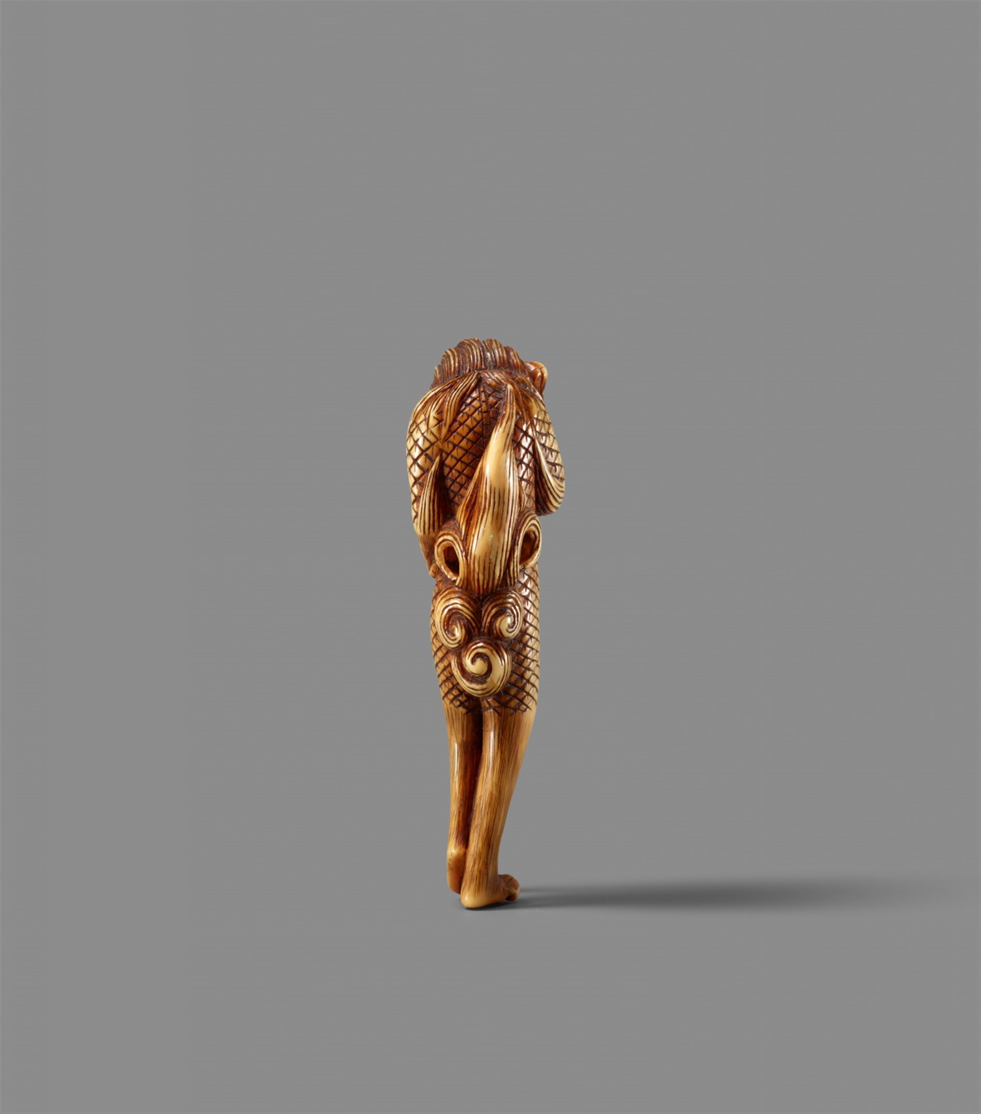 An ivory netsuke of a mythological animal. 19th century - image-4