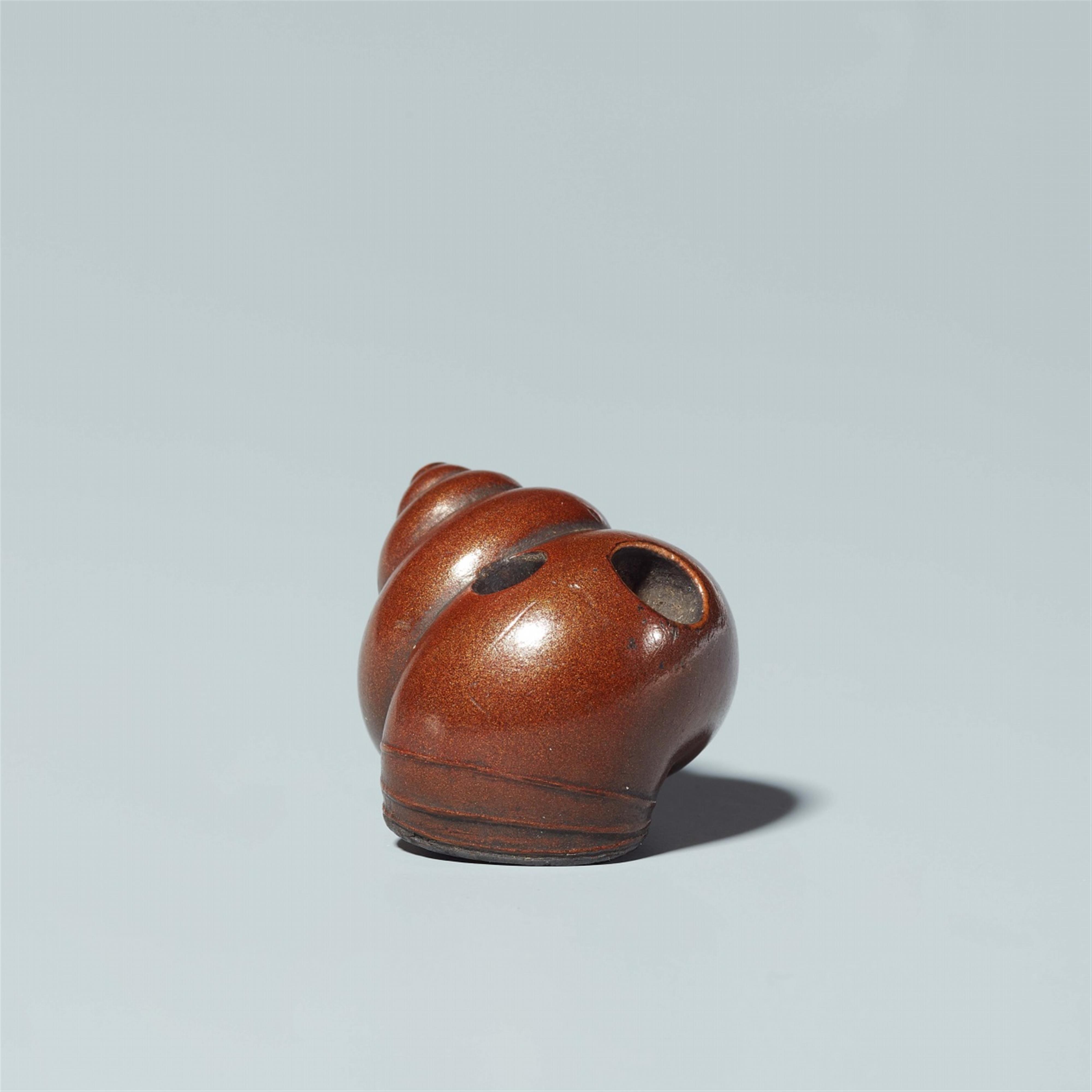 A lacquer on wood netsuke of a snail shell. Mid-19th century - image-5