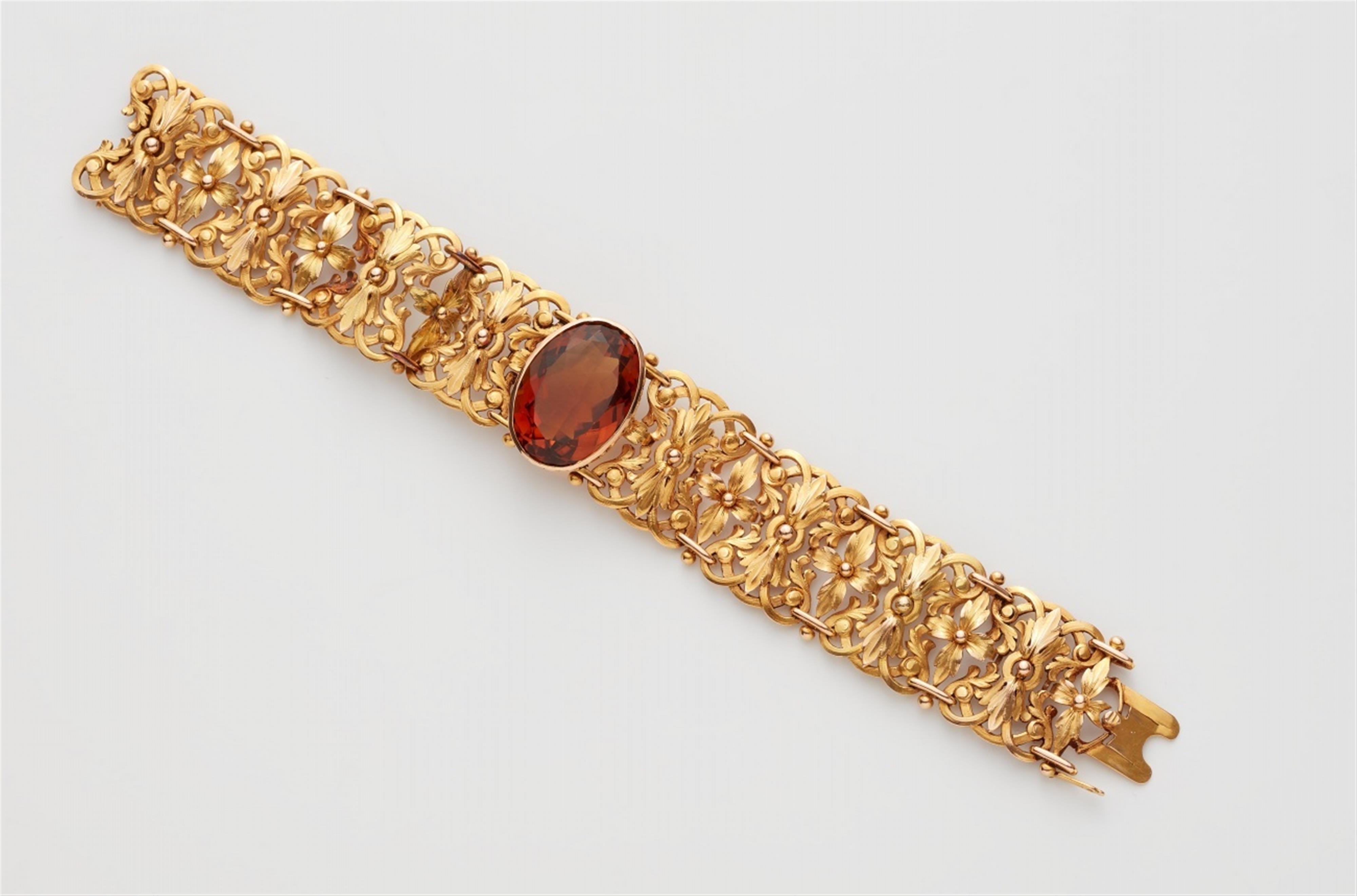 An Art Nouveau 18k gold citrine bracelet - image-1