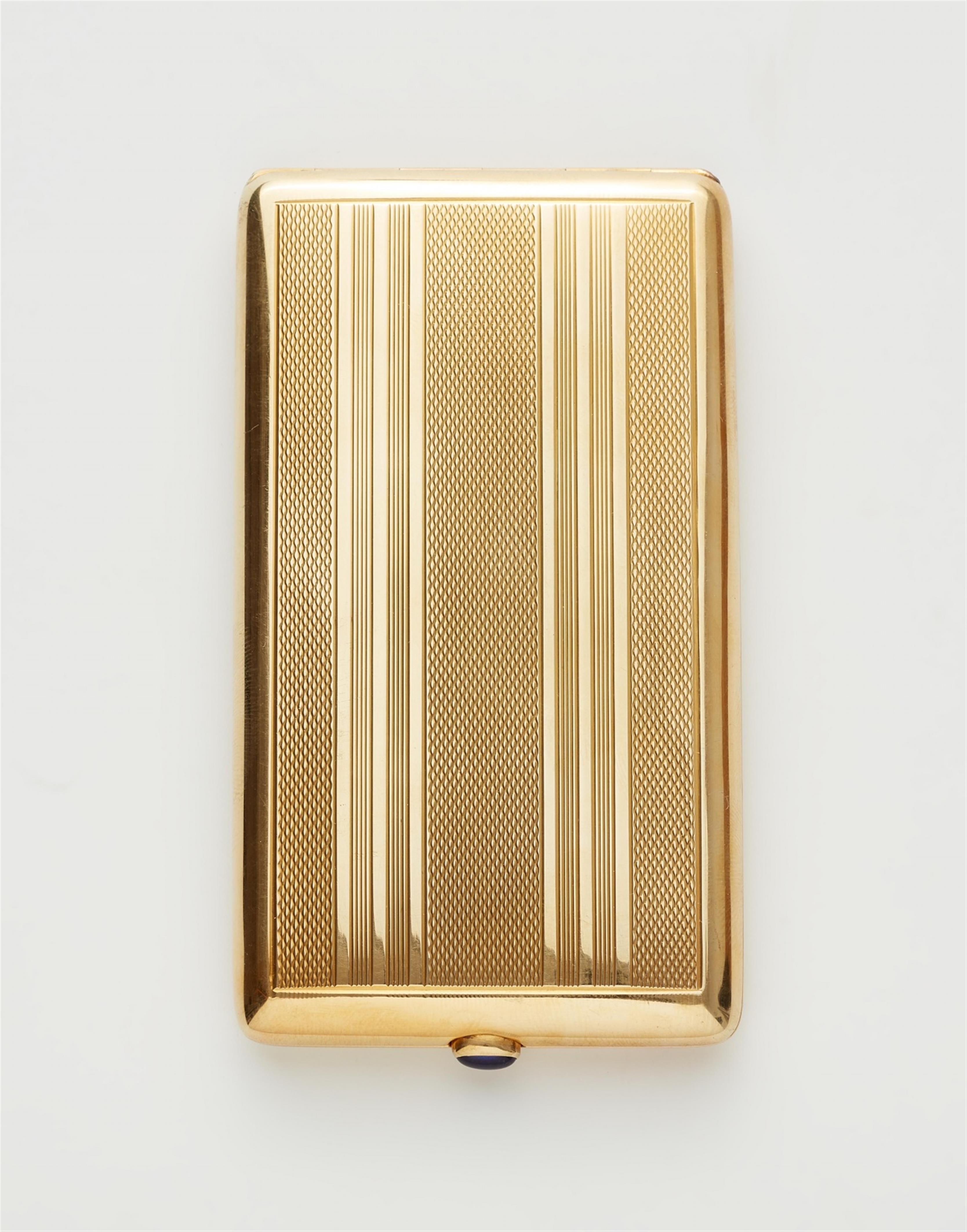 A 14k gold cigarette case - image-1