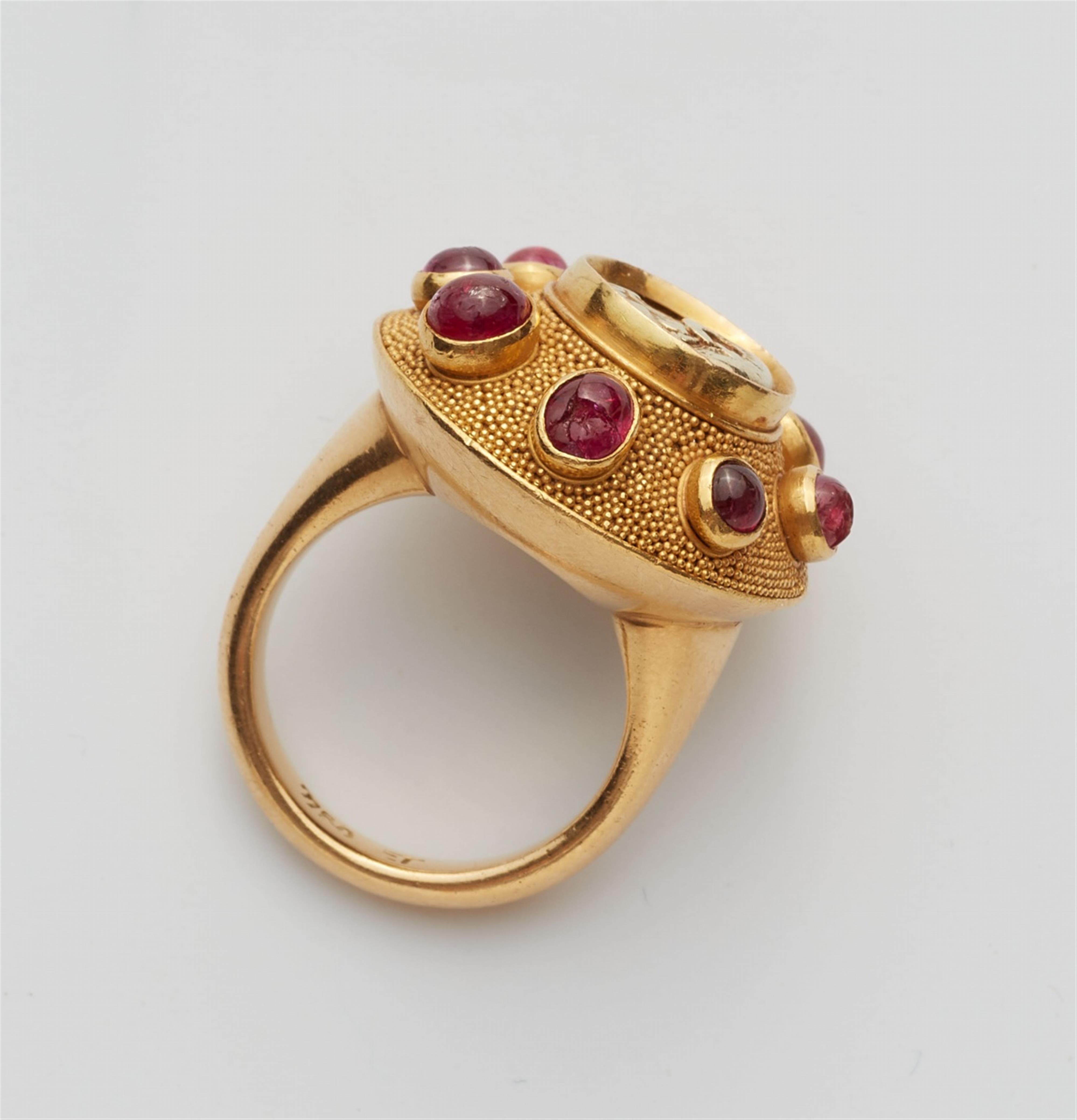 An 18k gold granulation ring with a Hellenistic coin - image-2