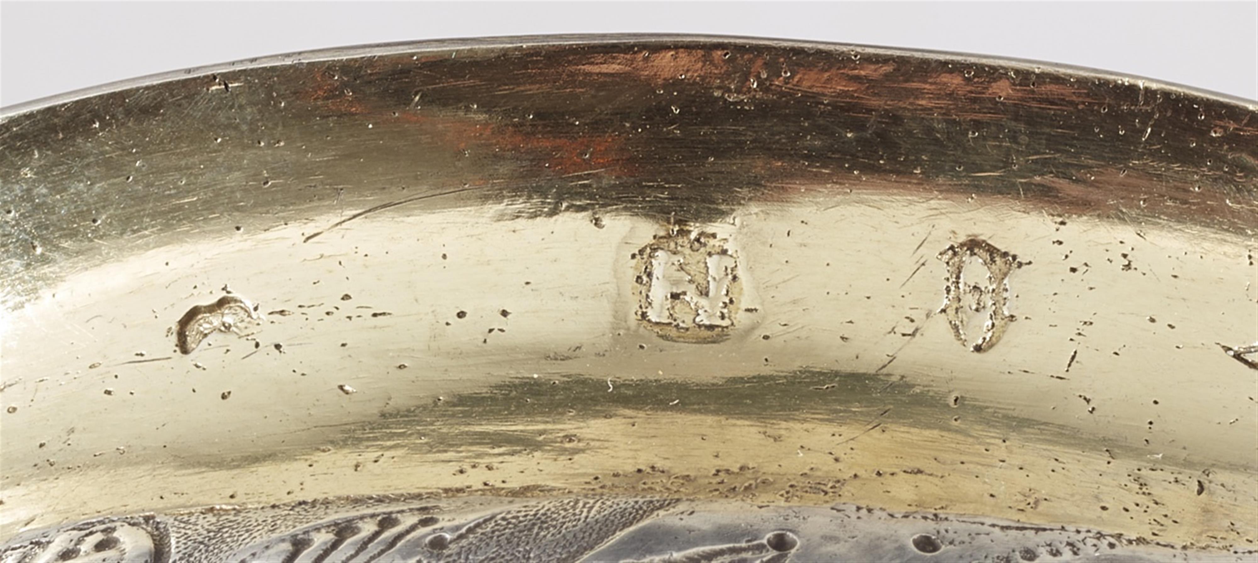 An early parcel gilt Nuremberg silver beaker - image-2