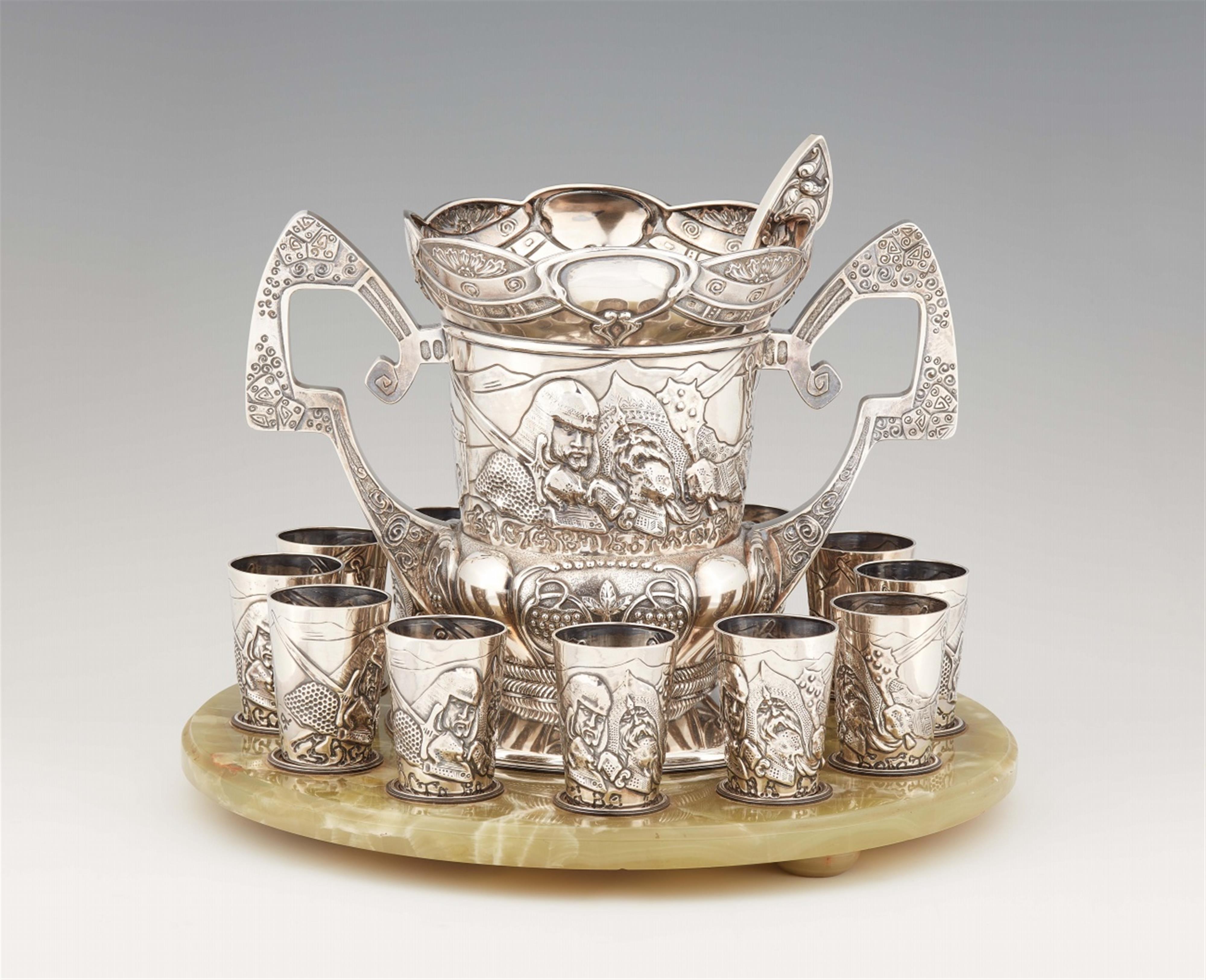 A Moscow silver vodka service - image-1