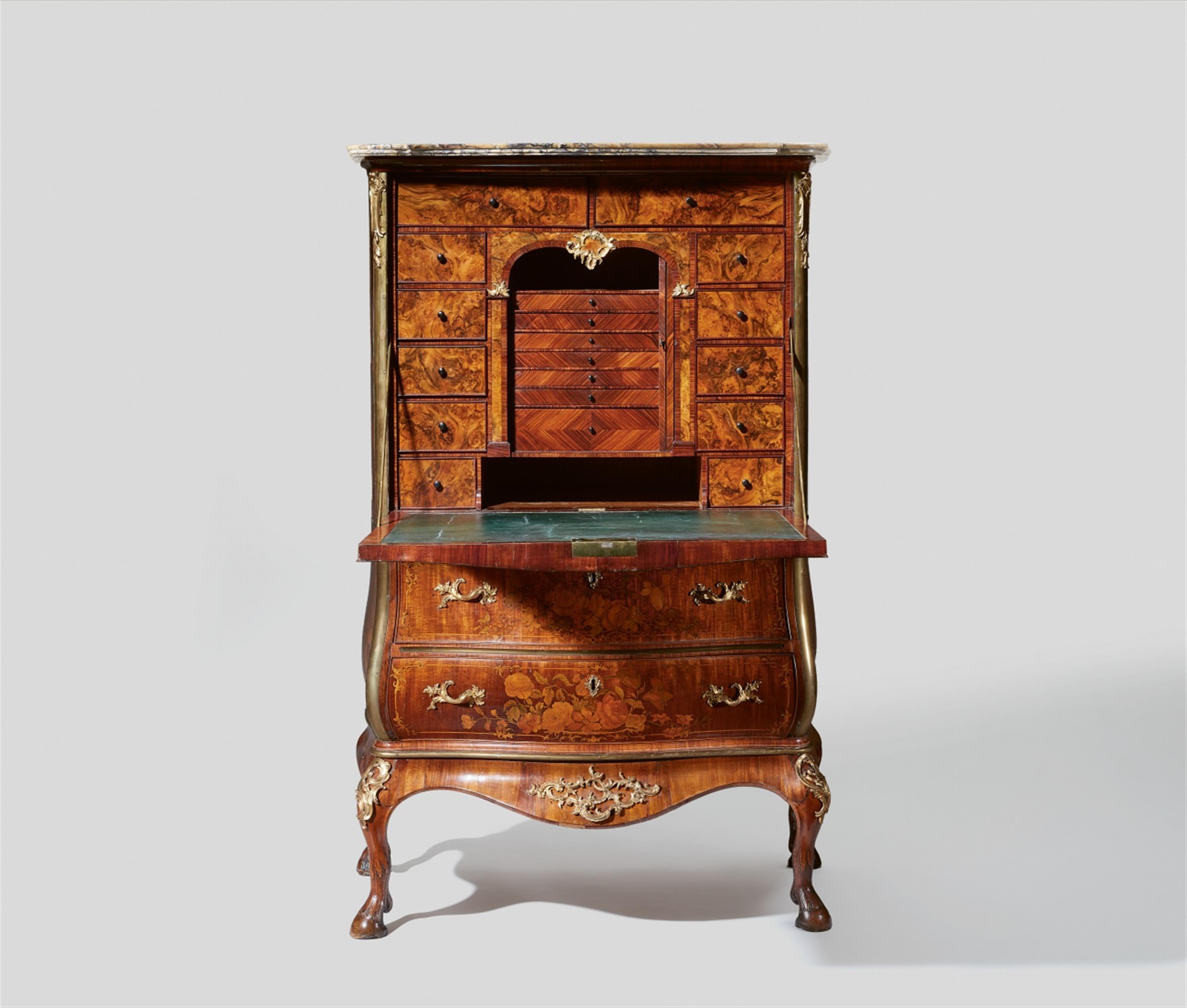 A highly important writing desk by Abraham Roentgen - image-2