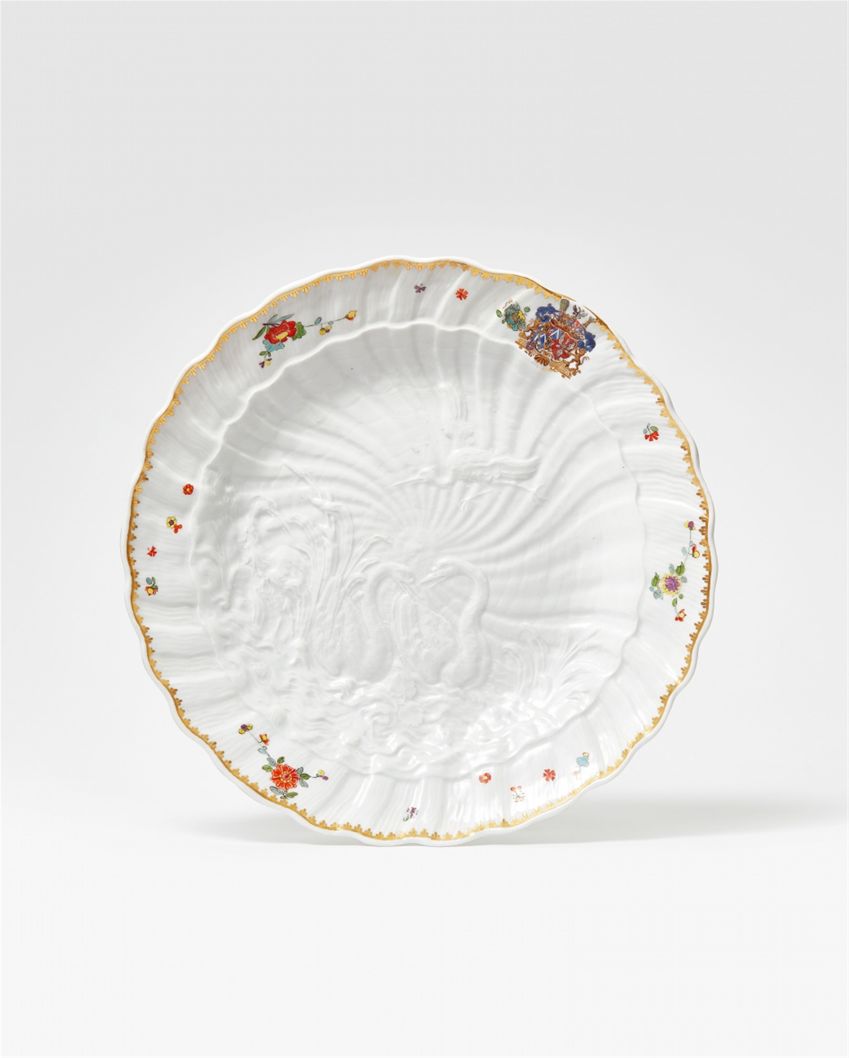 A Meissen porcelain dish no. 2 from the Swan Service - image-1