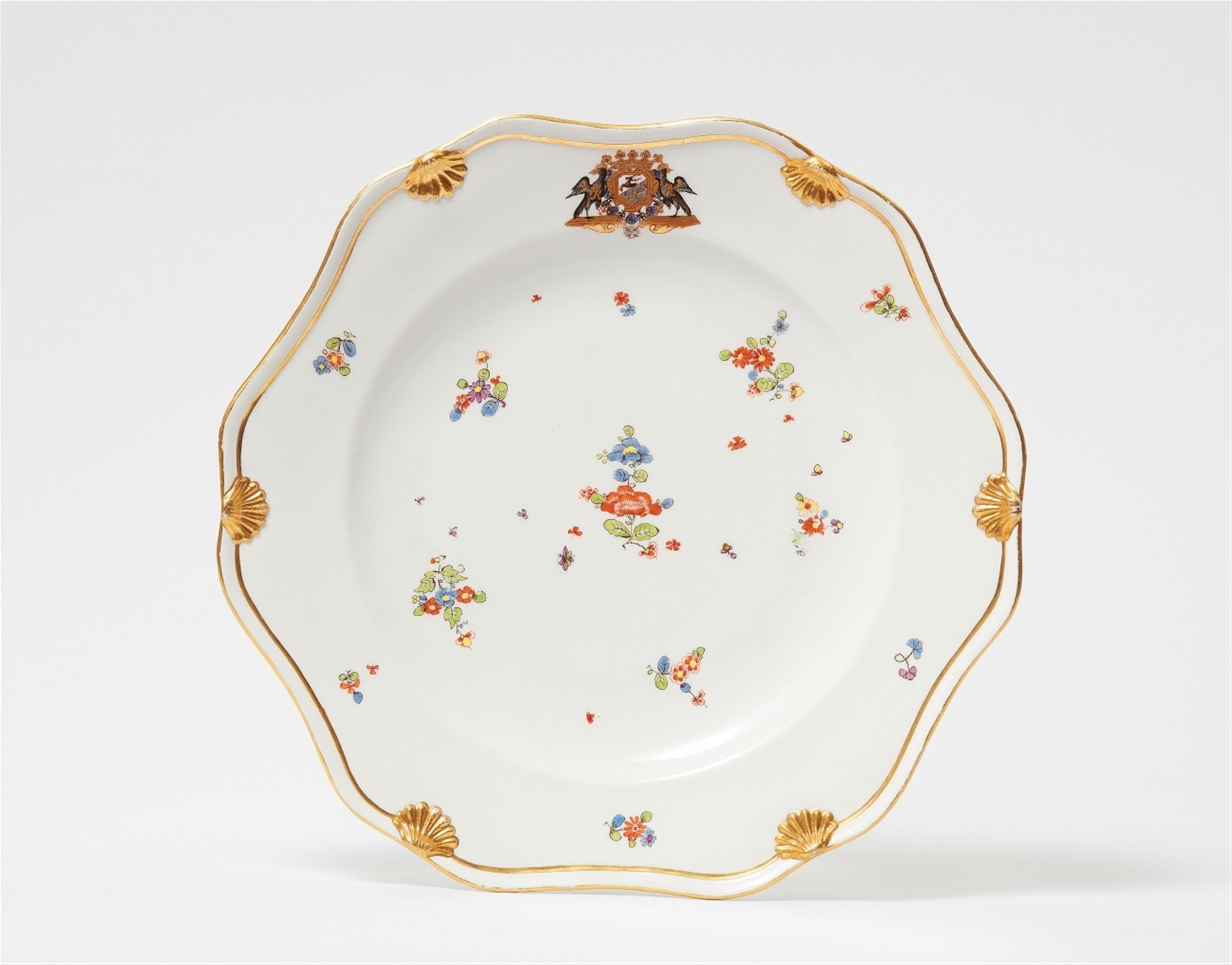 A Meissen porcelain plate from the dinner service for Count Heinrich von Podewils - image-1