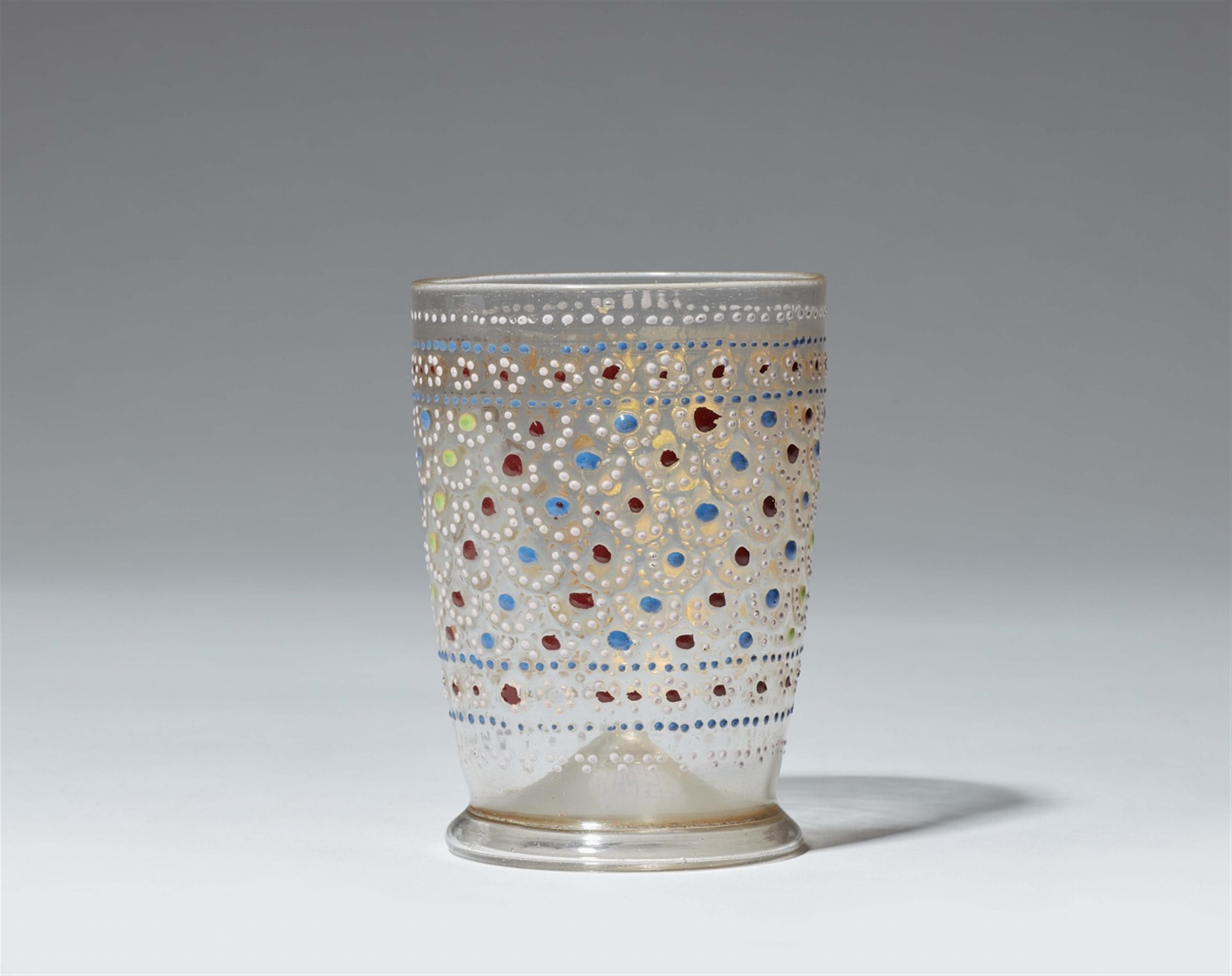 A glass beaker "à la façon de Venise" - image-1