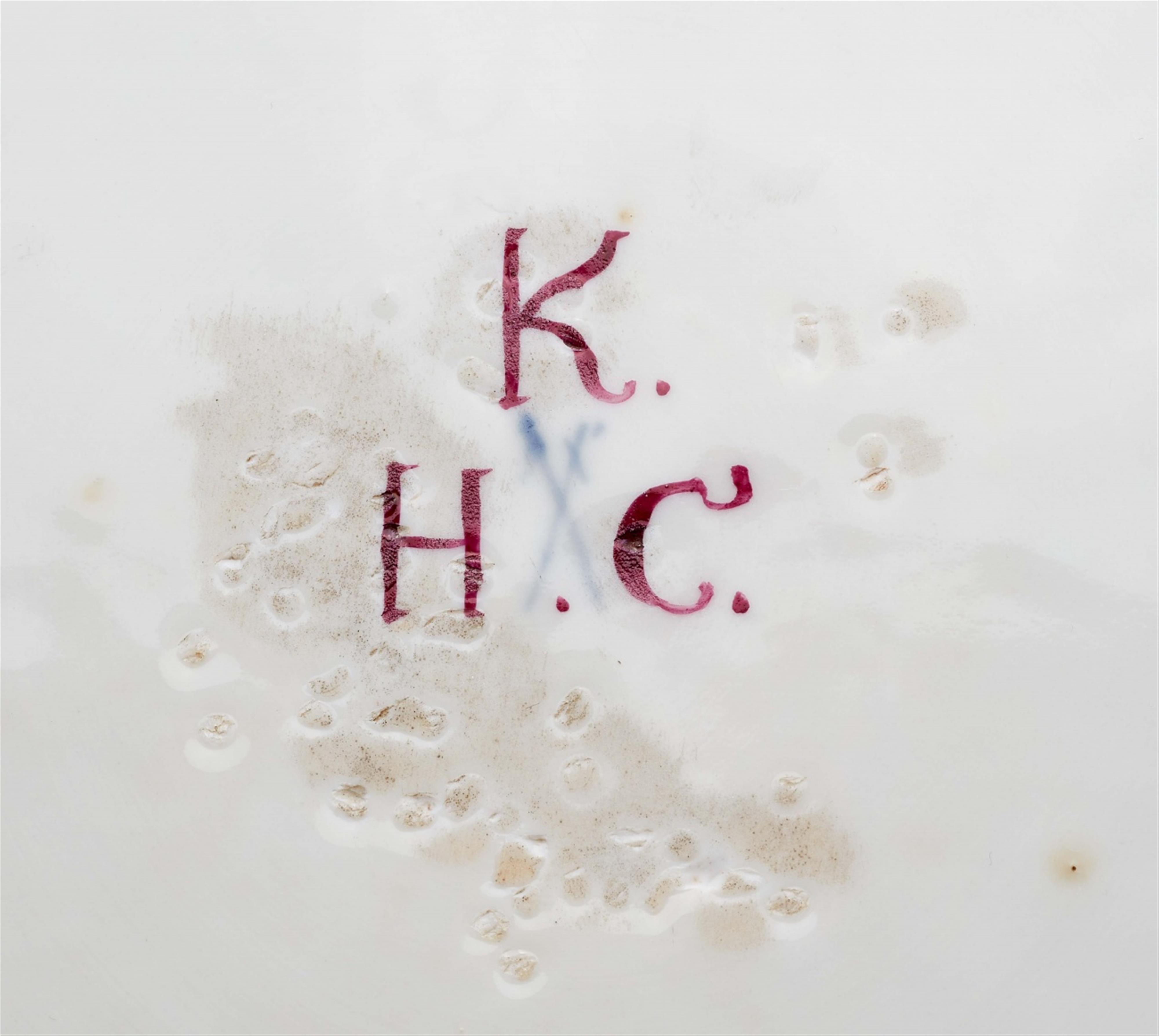Runde Schale mit Rotem Drachen und K.H.C-Marke - image-2
