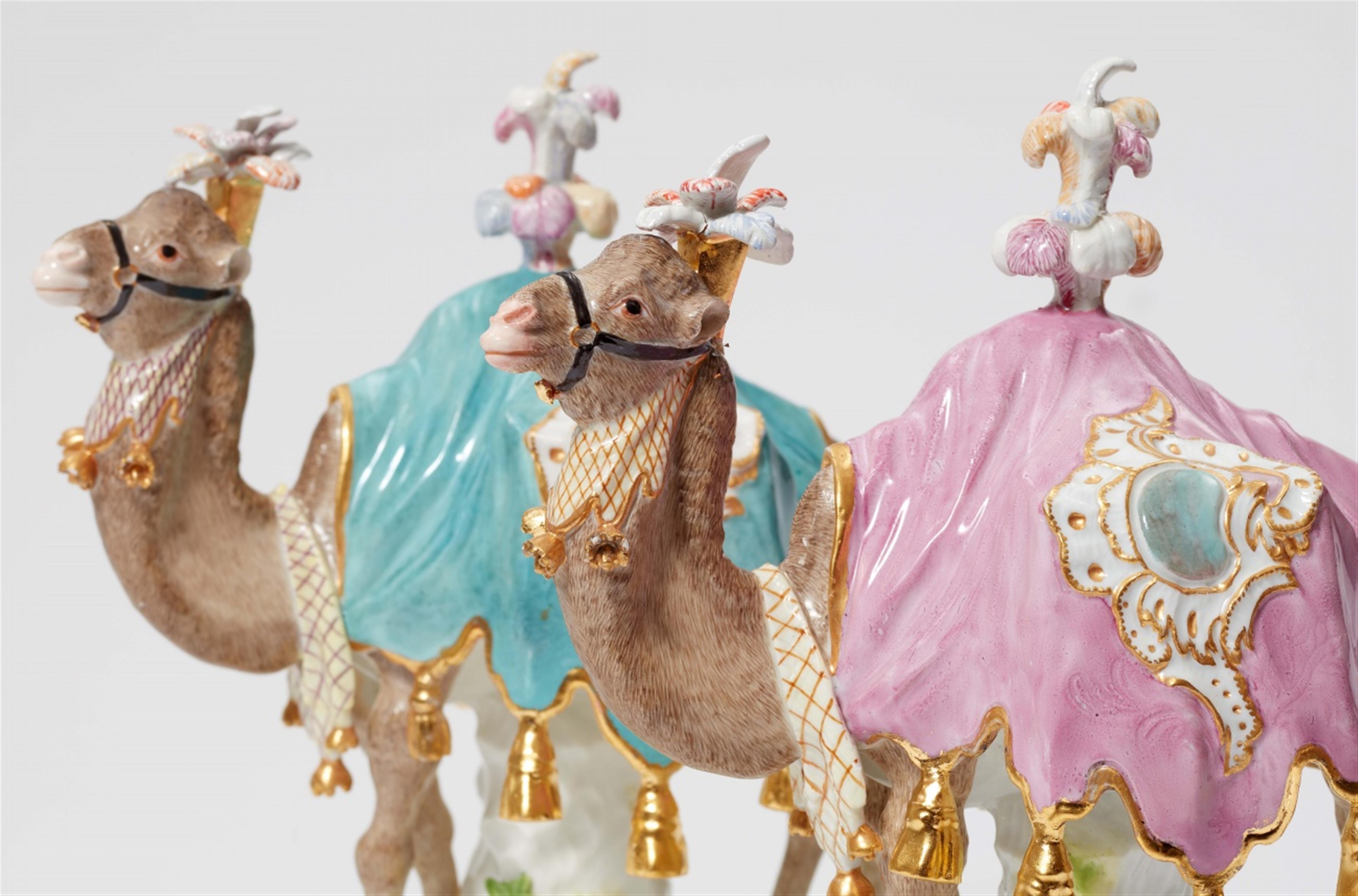 A pair of rare Meissen porcelain models of camels - image-5