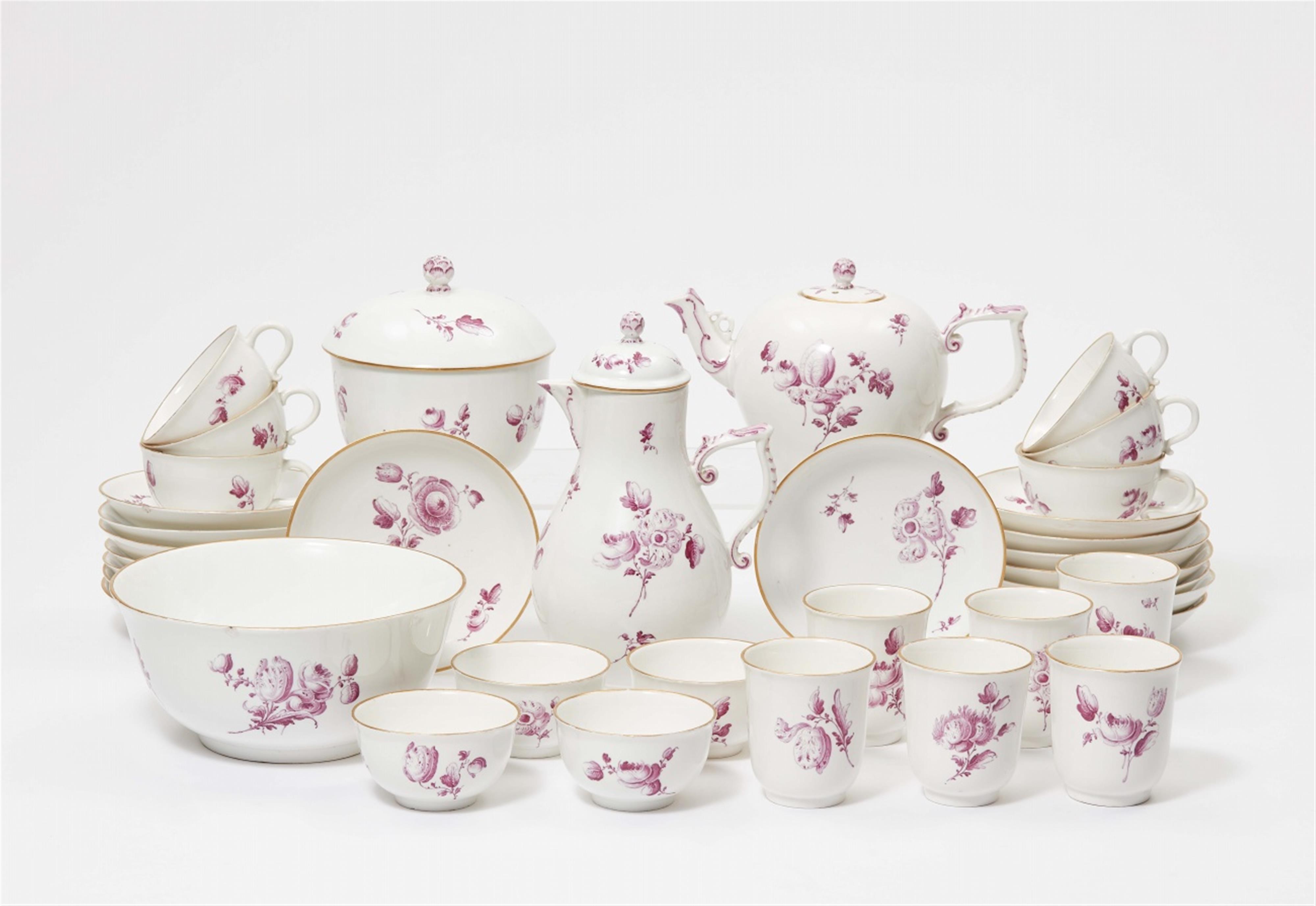 A Höchst porcelain tea and coffee service with flowers en camaieu - image-1