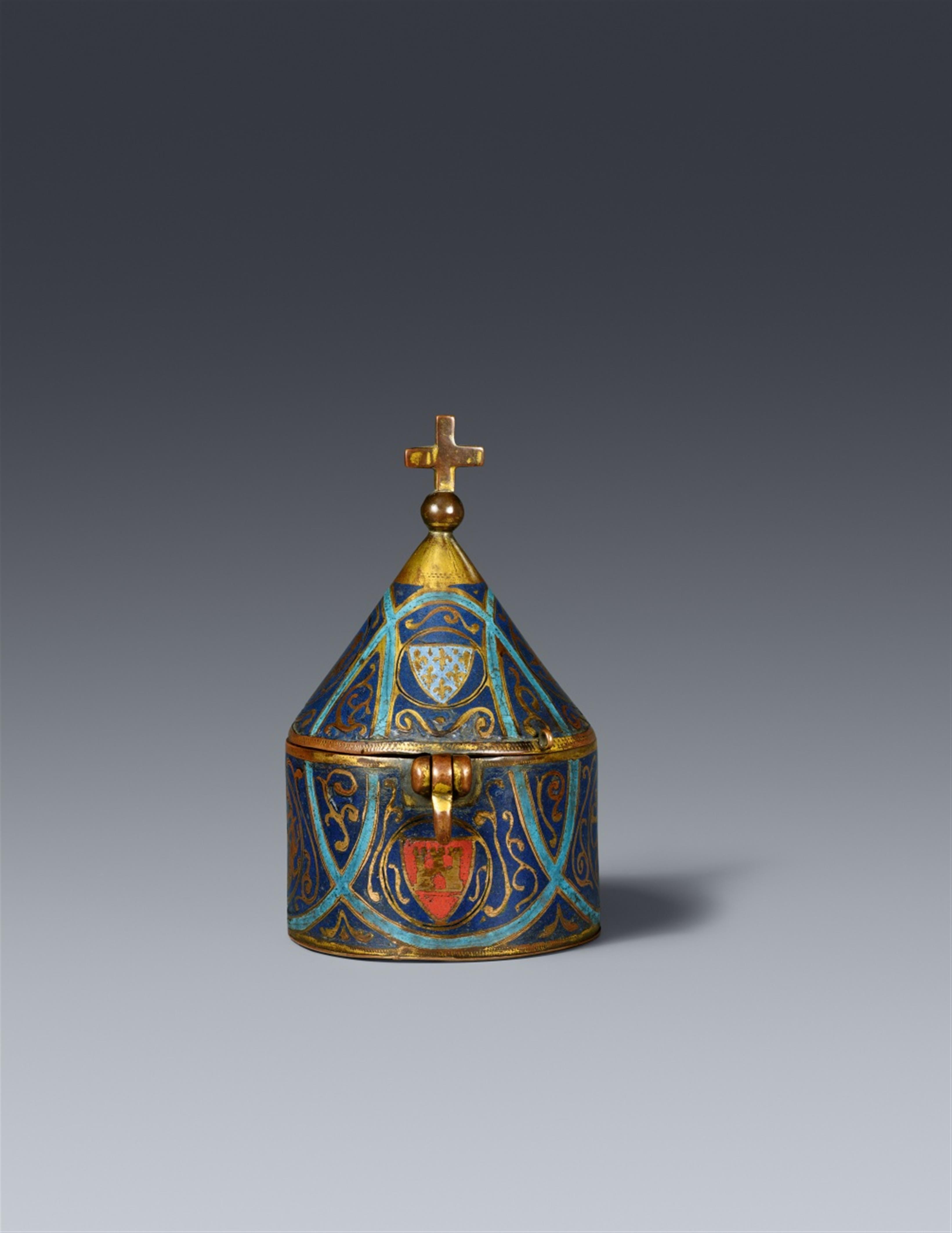 Limoges second half 13th century - A Limoges enamel pyx, second half 13th century - image-2