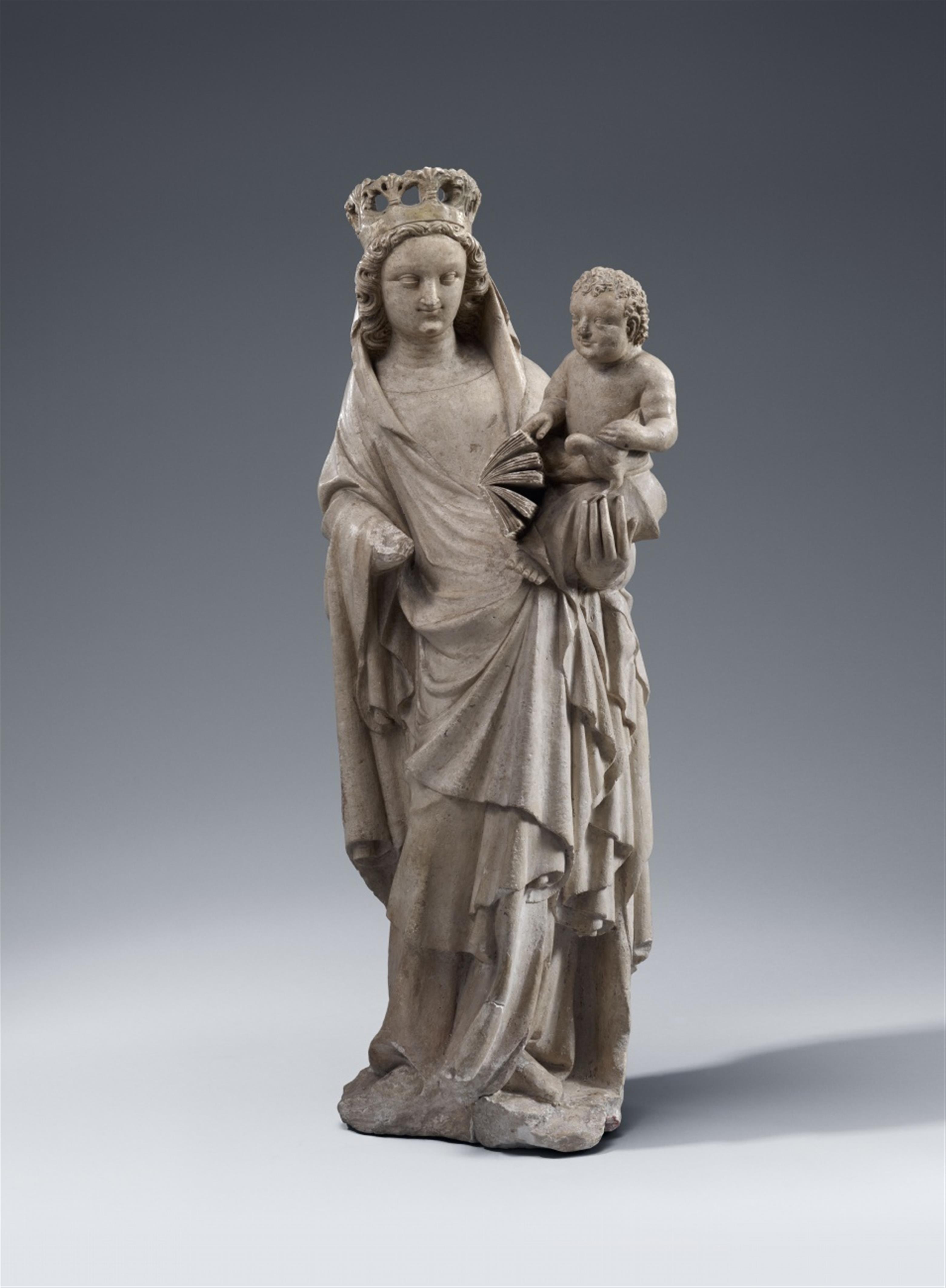 Northern France ca. 1360/1380 - A Northern French limestone figure of the Virgin with Child, circa 1360/1380. - image-1