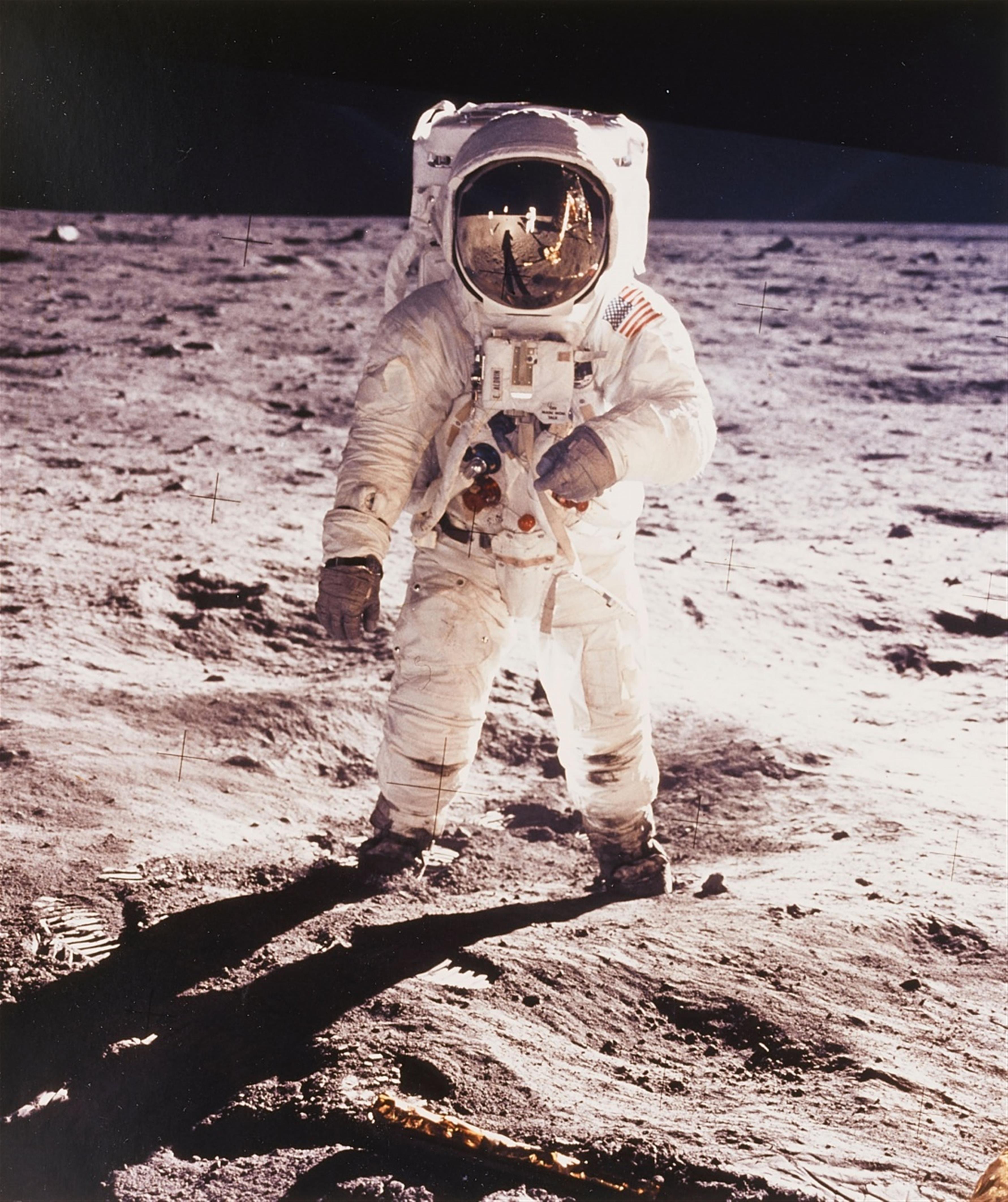 NASA - Astronaut Edwin E. Aldrin walks on the Surface of the Moon - image-1
