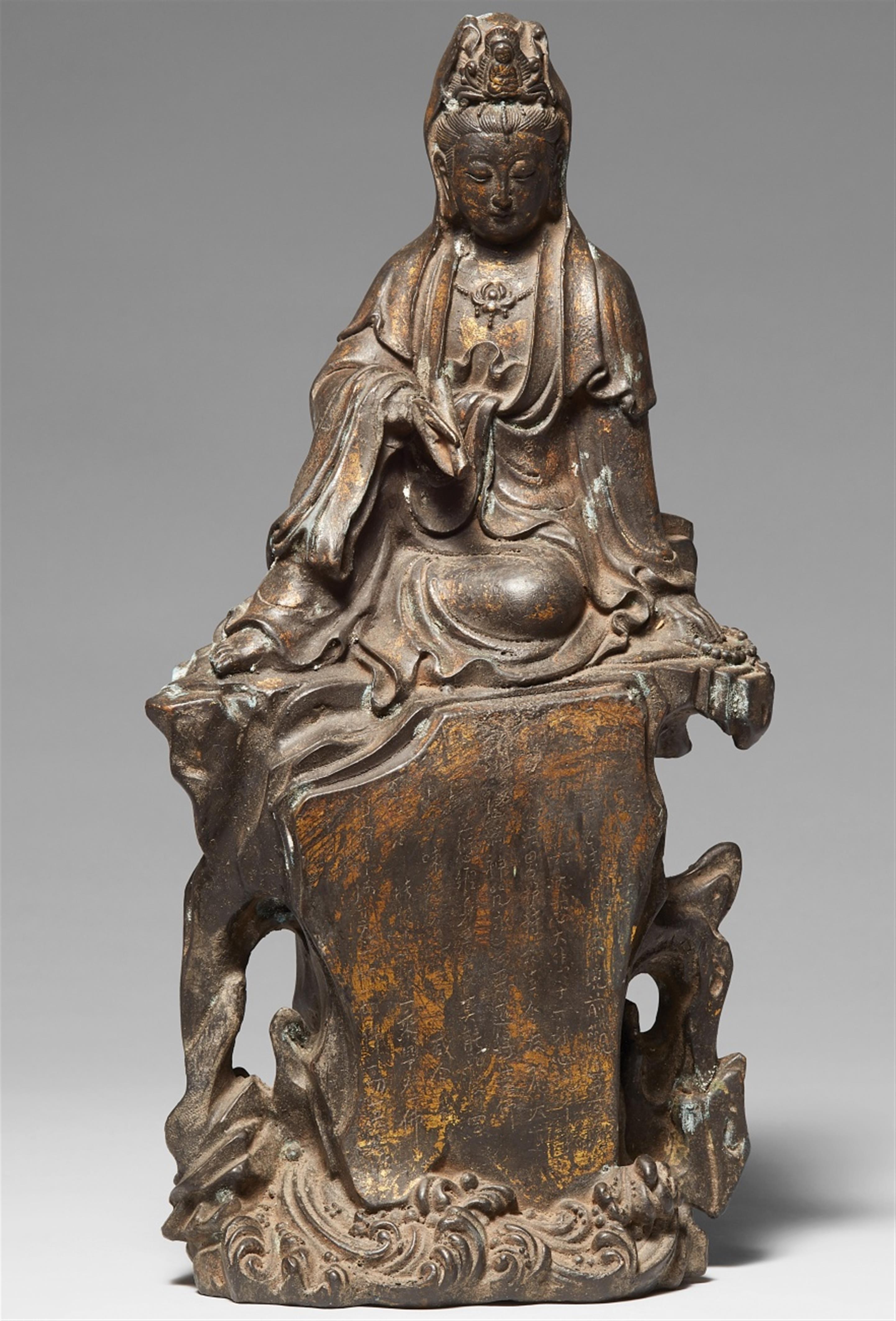 Bodhisattva Guanyin, Bronze. Süd-China. 18. Jh. - image-1