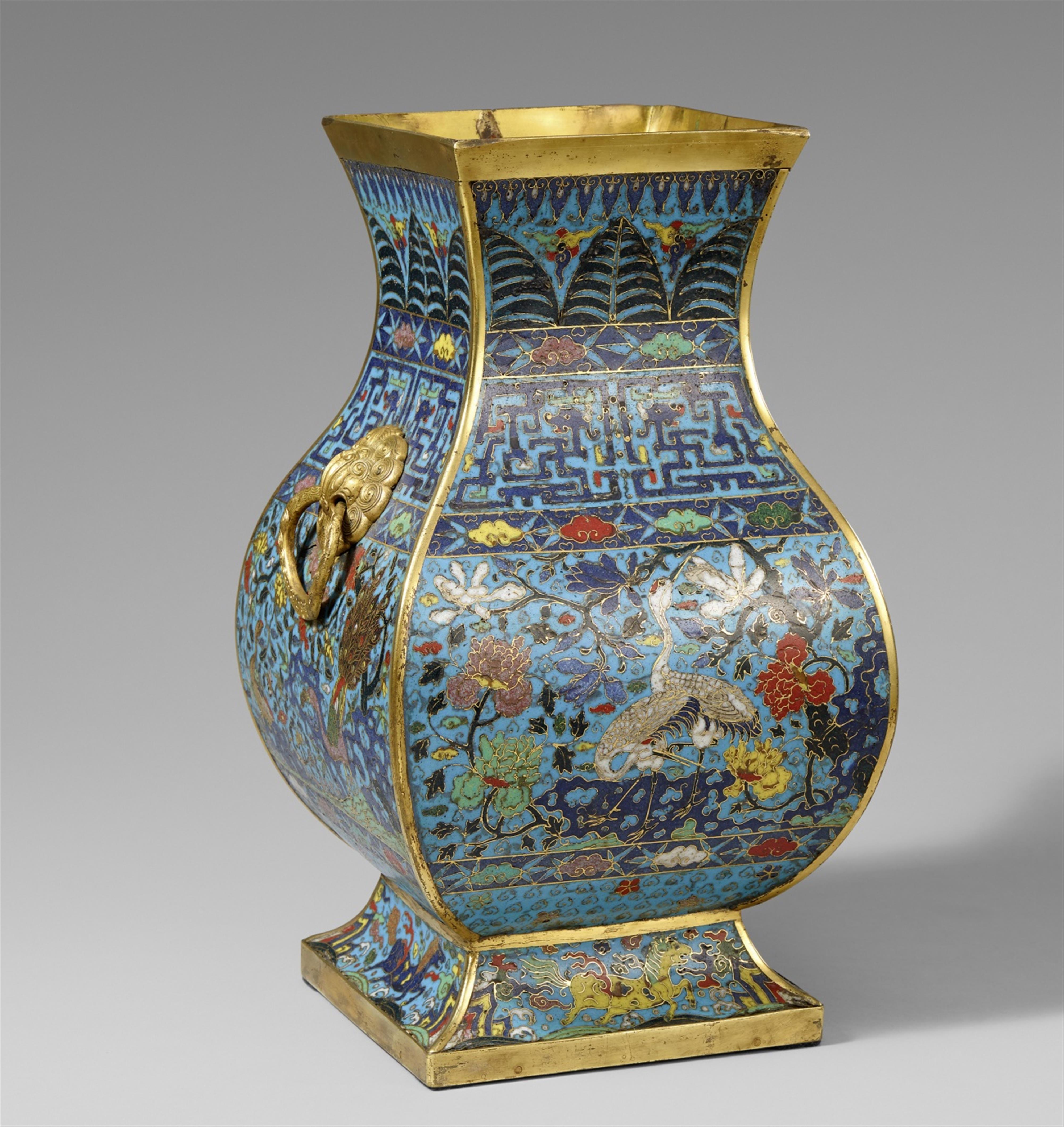A cloisonné enamel square section vase of fanghu type. First half 17th century - image-1
