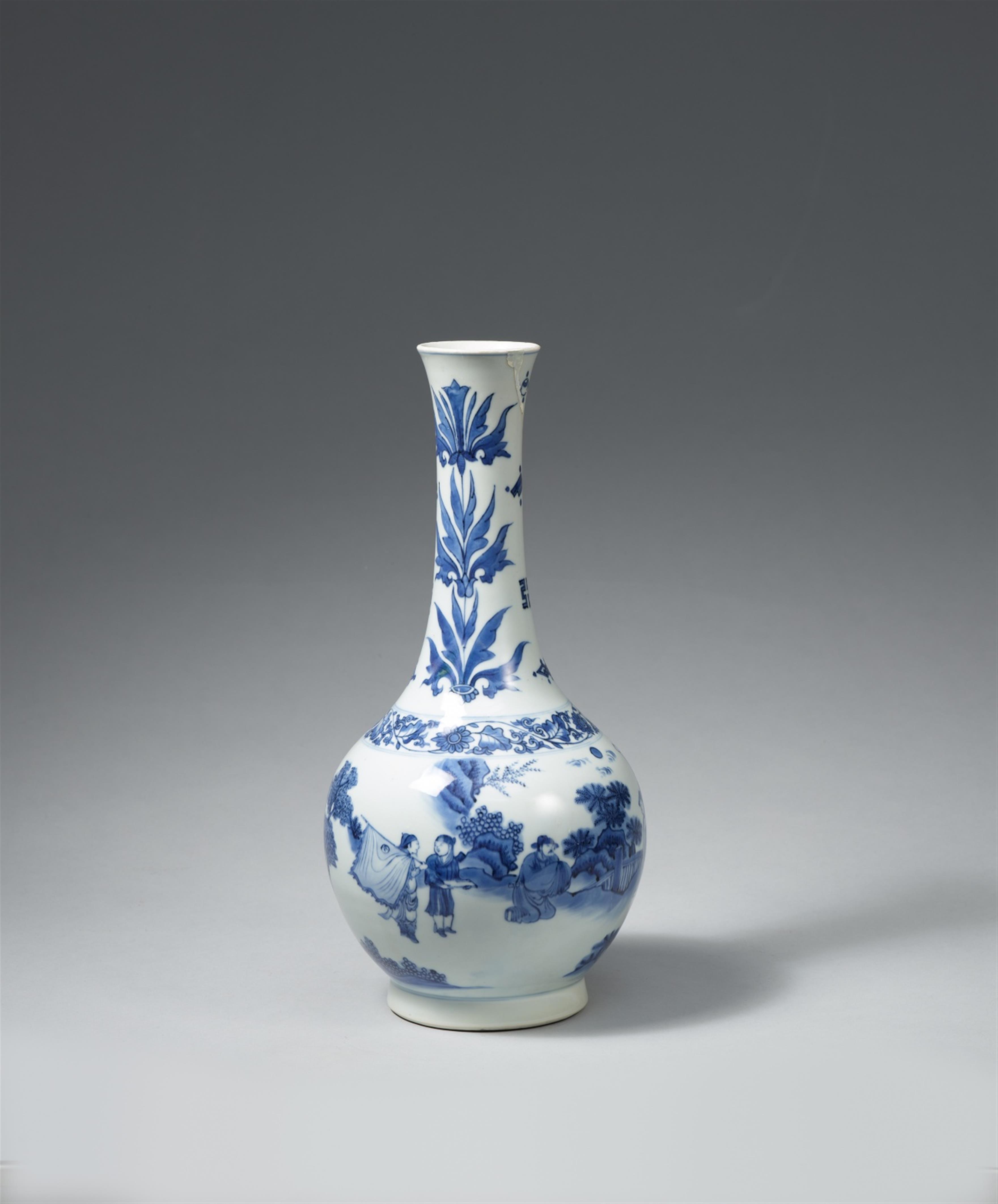 A blue and white bottle vase. Transitional period. 17th century - image-5